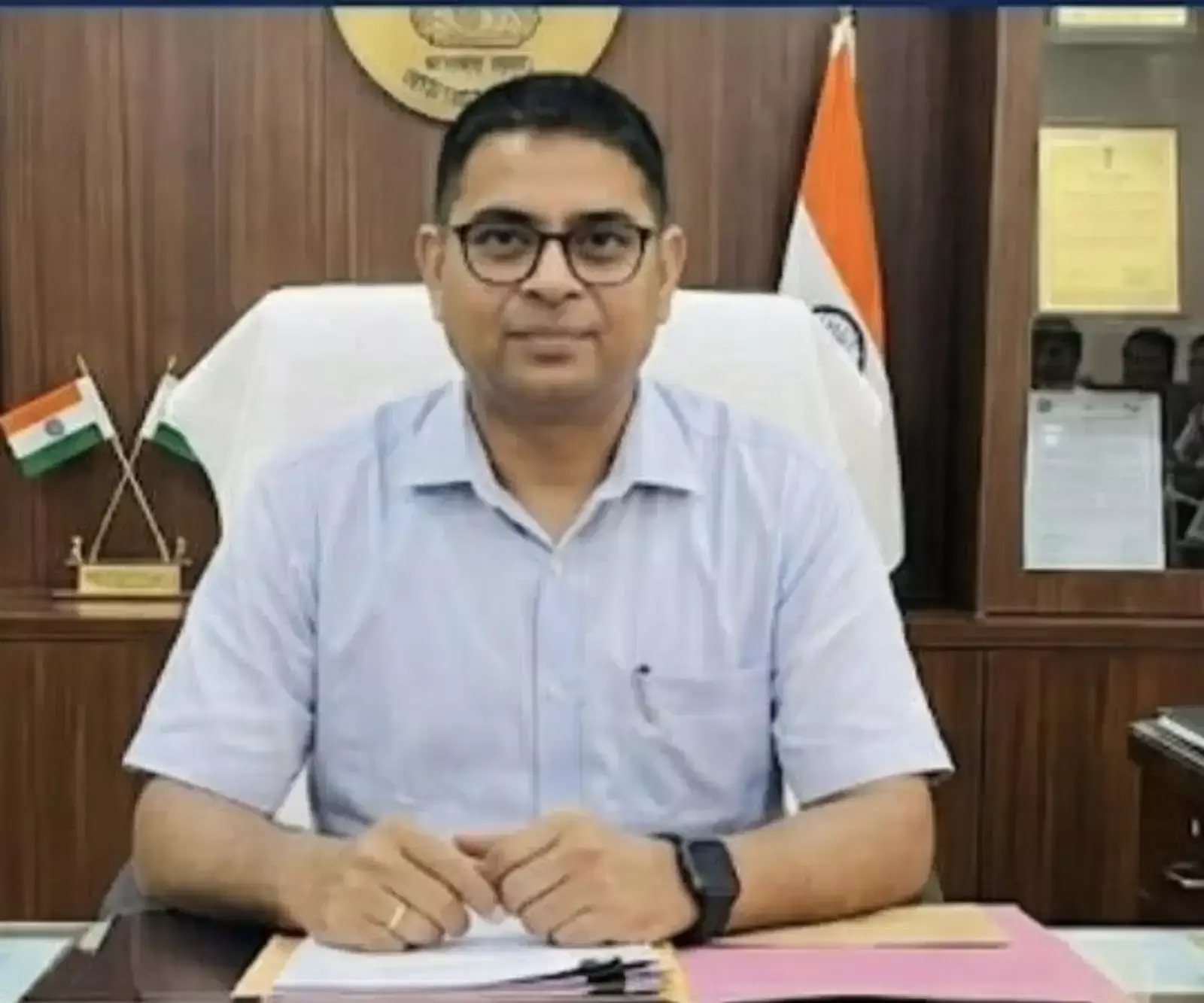 बारां के नवनियुक्त जिला कलेक्टर आईएएस बालमुकुंद असावा की फाइल फोटो जो प्रशासनिक नियुक्ति के संदर्भ में है। बारां के नवनियुक्त जिला कलेक्टर आईएएस बालमुकुंद असावा की फाइल फोटो जो प्रशासनिक नियुक्ति के संदर्भ में है।
