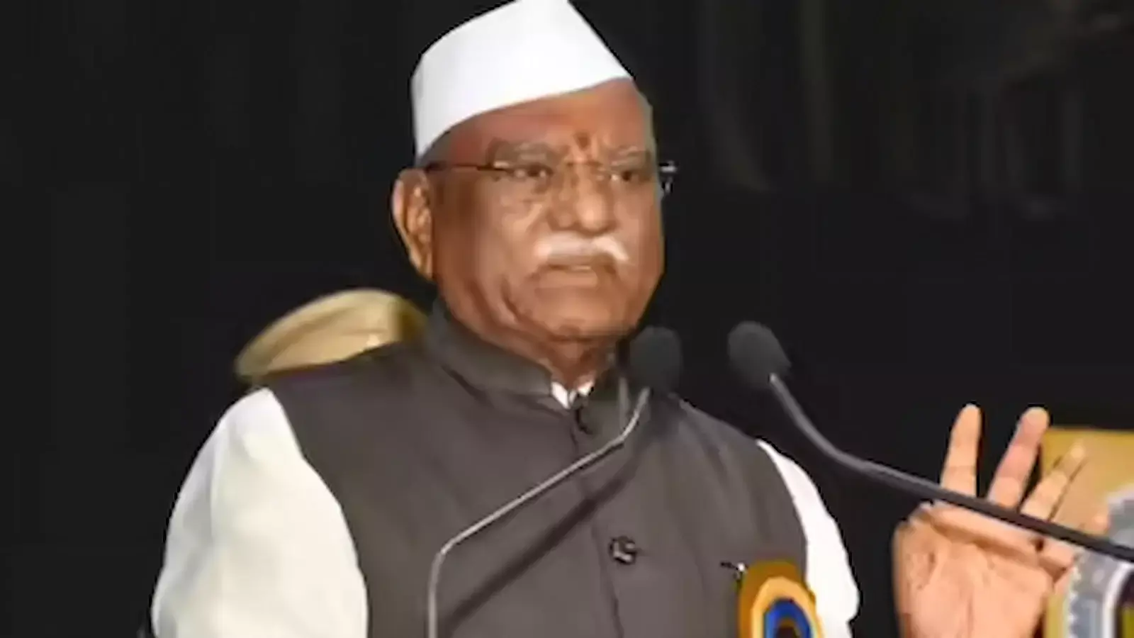 जयपुर के लोकभवन में राज्यपाल हरिभाऊ बागडे विश्व ऑटिज़्म जागरूकता दिवस पर संदेश देते हुए। जयपुर के लोकभवन में राज्यपाल हरिभाऊ बागडे विश्व ऑटिज़्म जागरूकता दिवस पर संदेश देते हुए।