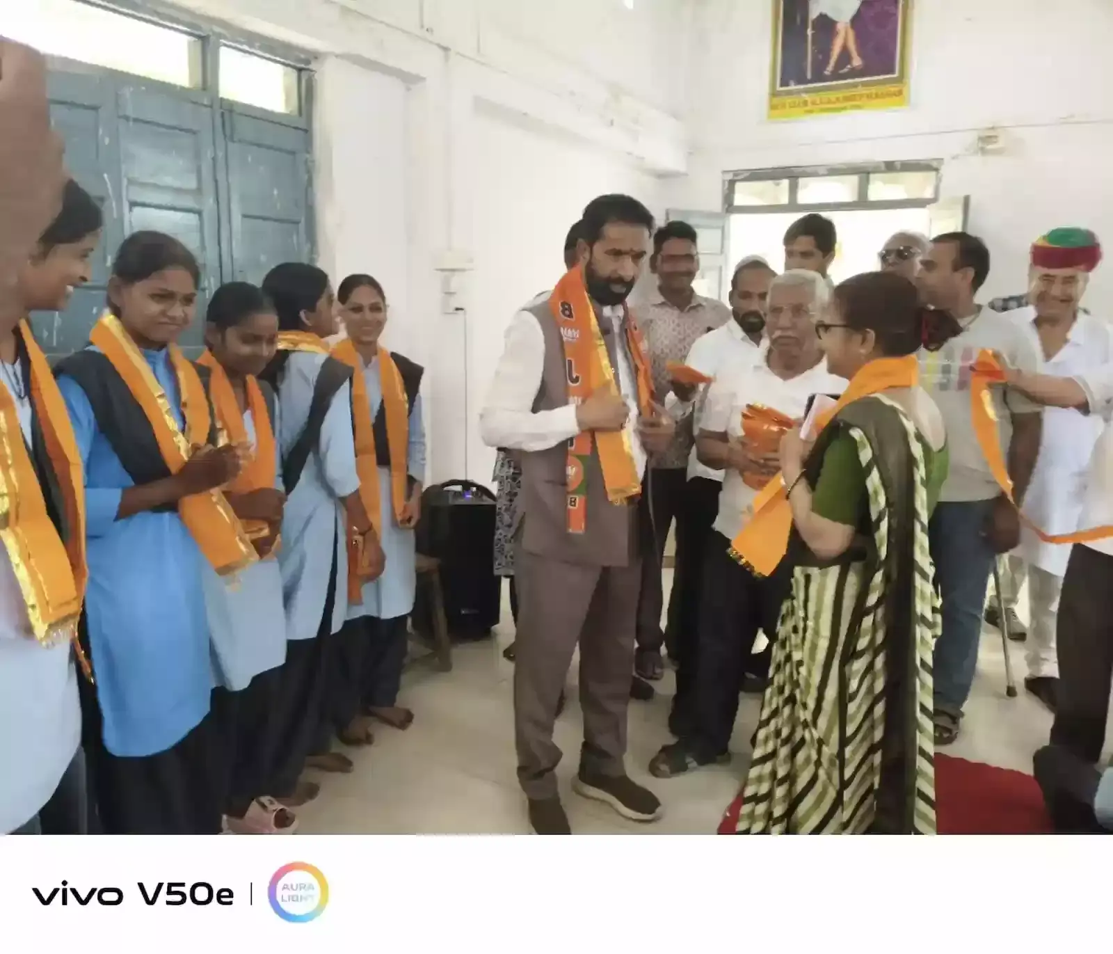 महात्मा गांधी राजकीय विद्यालय भूपालसागर में विधायक अर्जुनलाल जीनगर बोर्ड परीक्षा के मेधावी विद्यार्थियों को सम्मानित करते हुए। महात्मा गांधी राजकीय विद्यालय भूपालसागर में विधायक अर्जुनलाल जीनगर बोर्ड परीक्षा के मेधावी विद्यार्थियों को सम्मानित करते हुए।