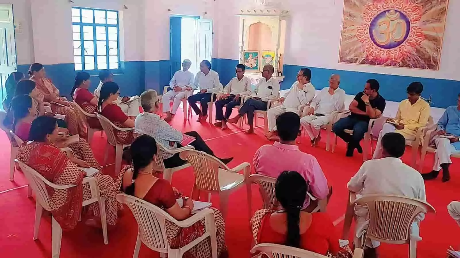 फतहनगर: विद्या निकेतन स्कूल में शैक्षिक नवाचारों और विकास पर मंथन