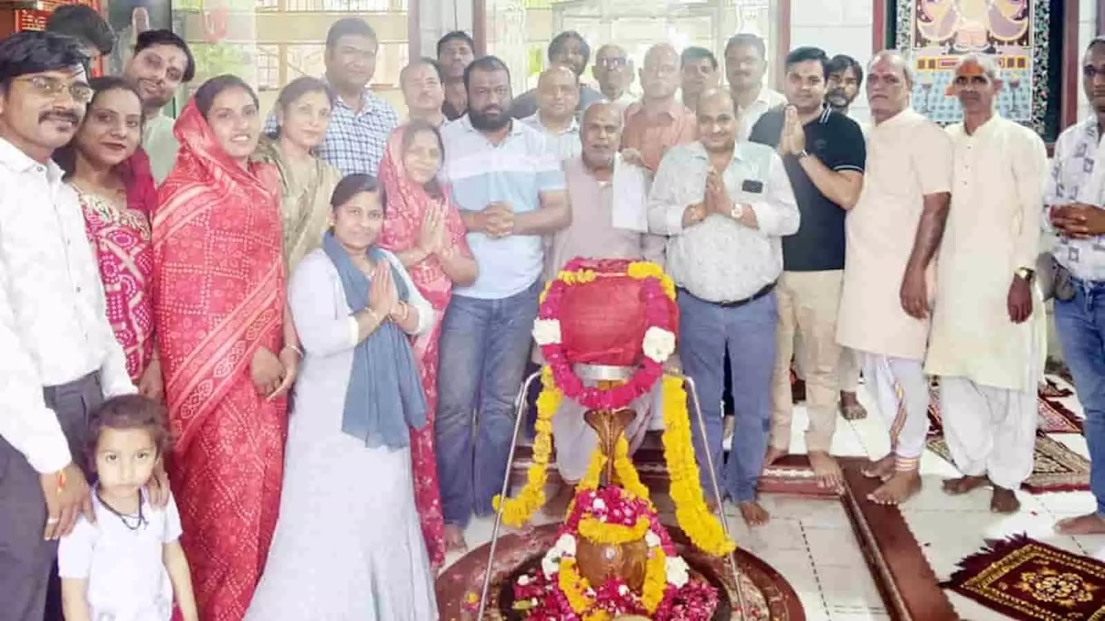 चित्तौड़गढ़: खरड़ेश्वर महादेव मंदिर में रुद्राभिषेक के साथ जलहरी स्थापित चित्तौड़गढ़: खरड़ेश्वर महादेव मंदिर में रुद्राभिषेक के साथ जलहरी स्थापित