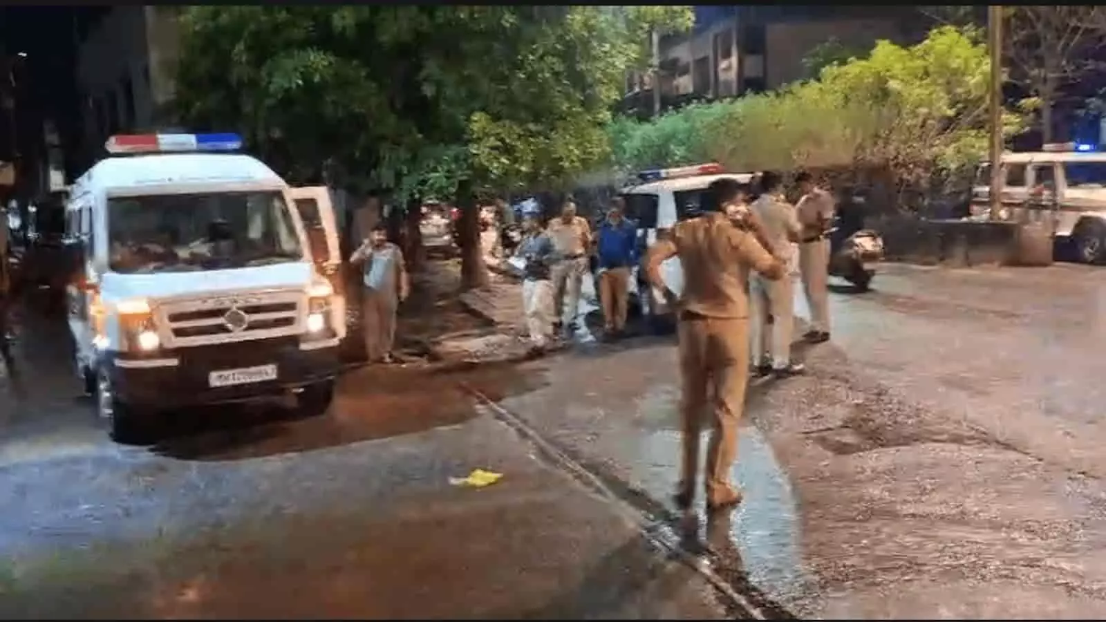 लातूर: ऑटो में बैठने के विवाद में दोस्त पर हमला, आरोपी रिक्शा चालक गिरफ्तार लातूर: ऑटो में बैठने के विवाद में दोस्त पर हमला, आरोपी रिक्शा चालक गिरफ्तार