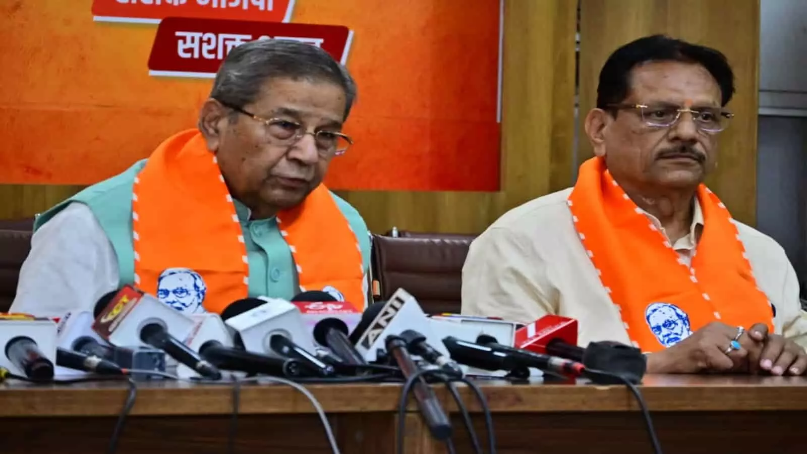 घनश्याम तिवाड़ी का गहलोत पर प्रहार: इंतजार शास्त्र को बताया राजनीतिक हताशा घनश्याम तिवाड़ी का गहलोत पर प्रहार: इंतजार शास्त्र को बताया राजनीतिक हताशा