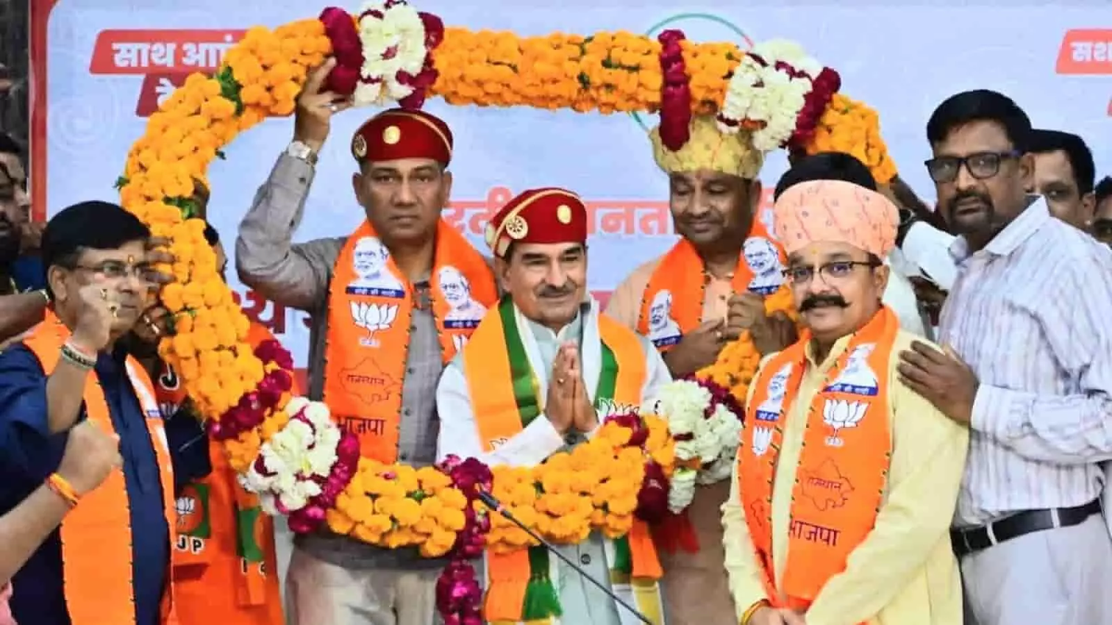 मदन राठौड़ का आह्वान: एससी समाज को भाजपा से जोड़कर राष्ट्र निर्माण में निभाएं भूमिका मदन राठौड़ का आह्वान: एससी समाज को भाजपा से जोड़कर राष्ट्र निर्माण में निभाएं भूमिका