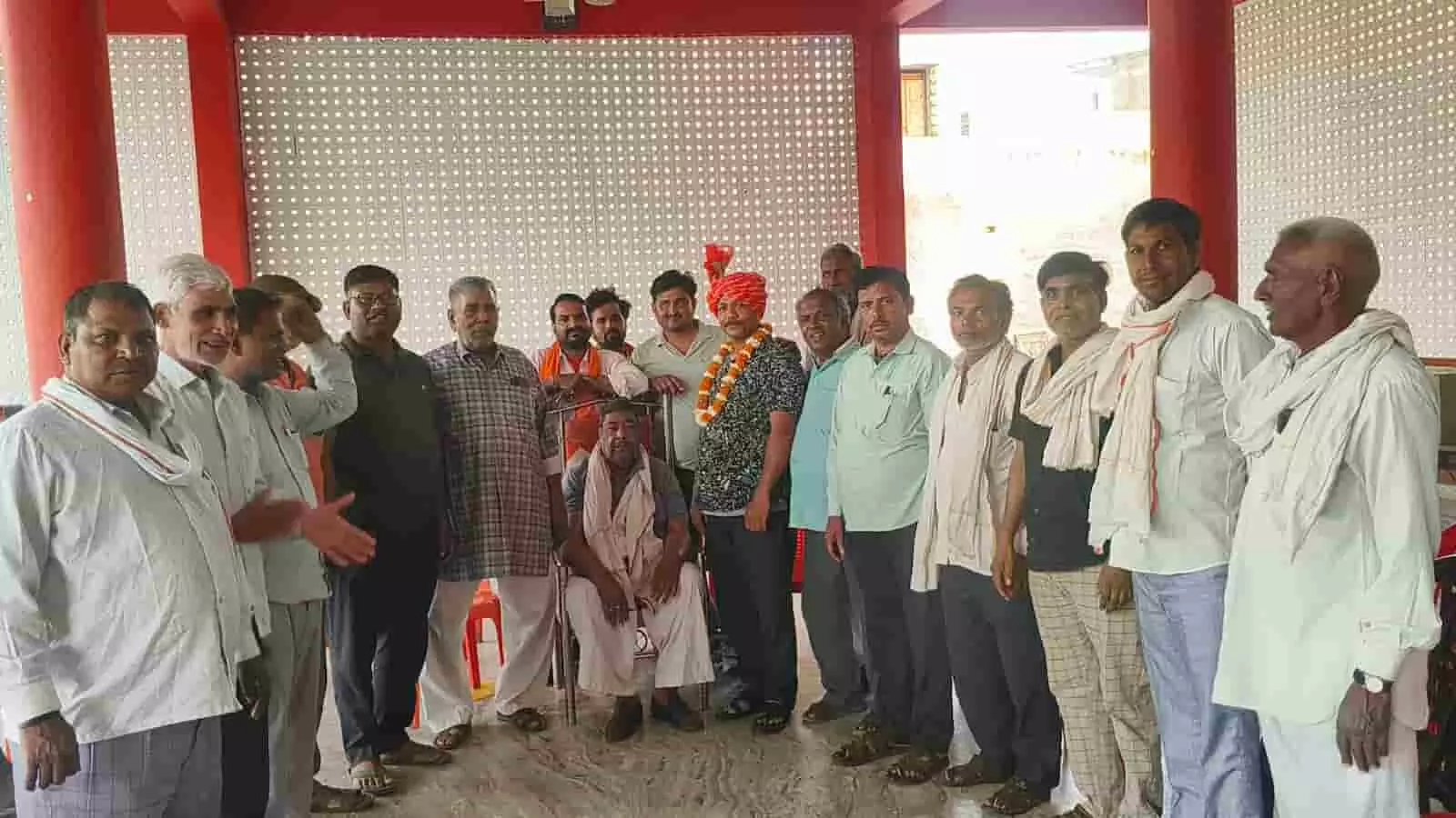बयाना: हलवाई मजदूर संघ के नए अध्यक्ष चुने गए गोविंद धाकड़ बयाना: हलवाई मजदूर संघ के नए अध्यक्ष चुने गए गोविंद धाकड़