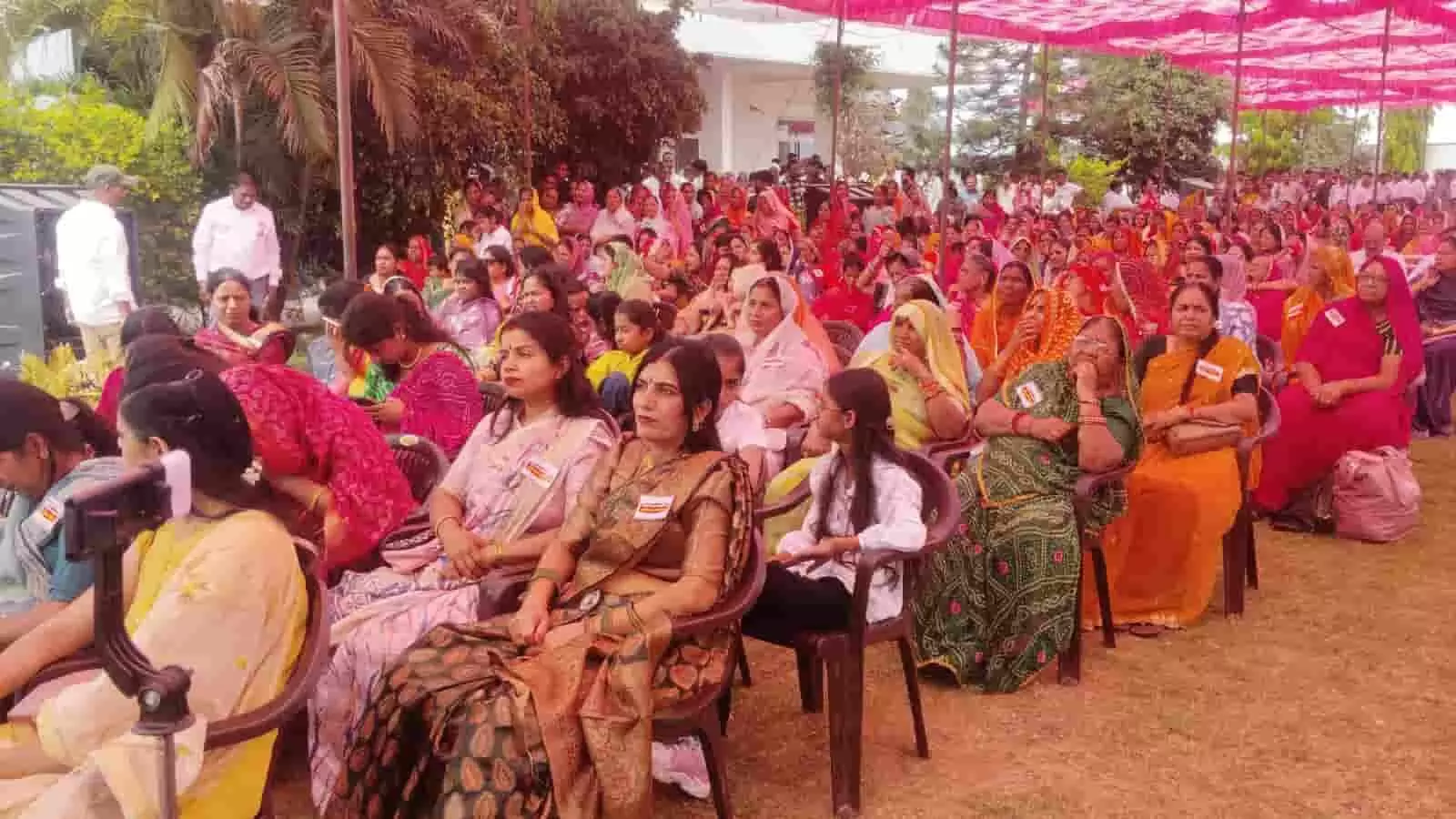 फतेहनगर: श्री टाक समाज का परिचय सम्मेलन और प्रतिभा सम्मान समारोह संपन्न फतेहनगर: श्री टाक समाज का परिचय सम्मेलन और प्रतिभा सम्मान समारोह संपन्न