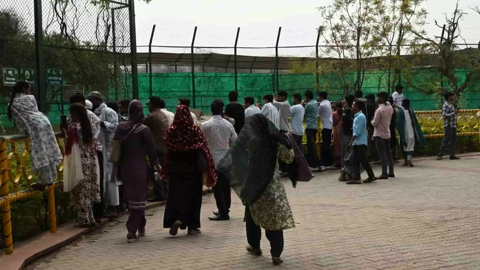 नाहरगढ़ जैविक उद्यान: इसी सप्ताह टाइगर सफारी में दिखेंगे सफेद बाघ भीम और गोल्डन स्कंधी नाहरगढ़ जैविक उद्यान: इसी सप्ताह टाइगर सफारी में दिखेंगे सफेद बाघ भीम और गोल्डन स्कंधी