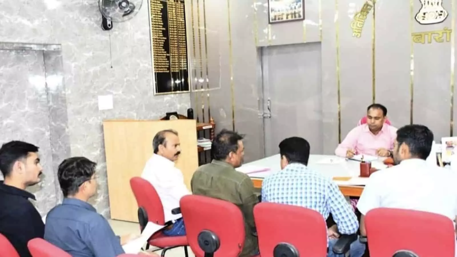 बारां: समर्थन मूल्य पर गेहूं खरीद की तैयारियों को लेकर कलक्टर ने दिए निर्देश बारां: समर्थन मूल्य पर गेहूं खरीद की तैयारियों को लेकर कलक्टर ने दिए निर्देश