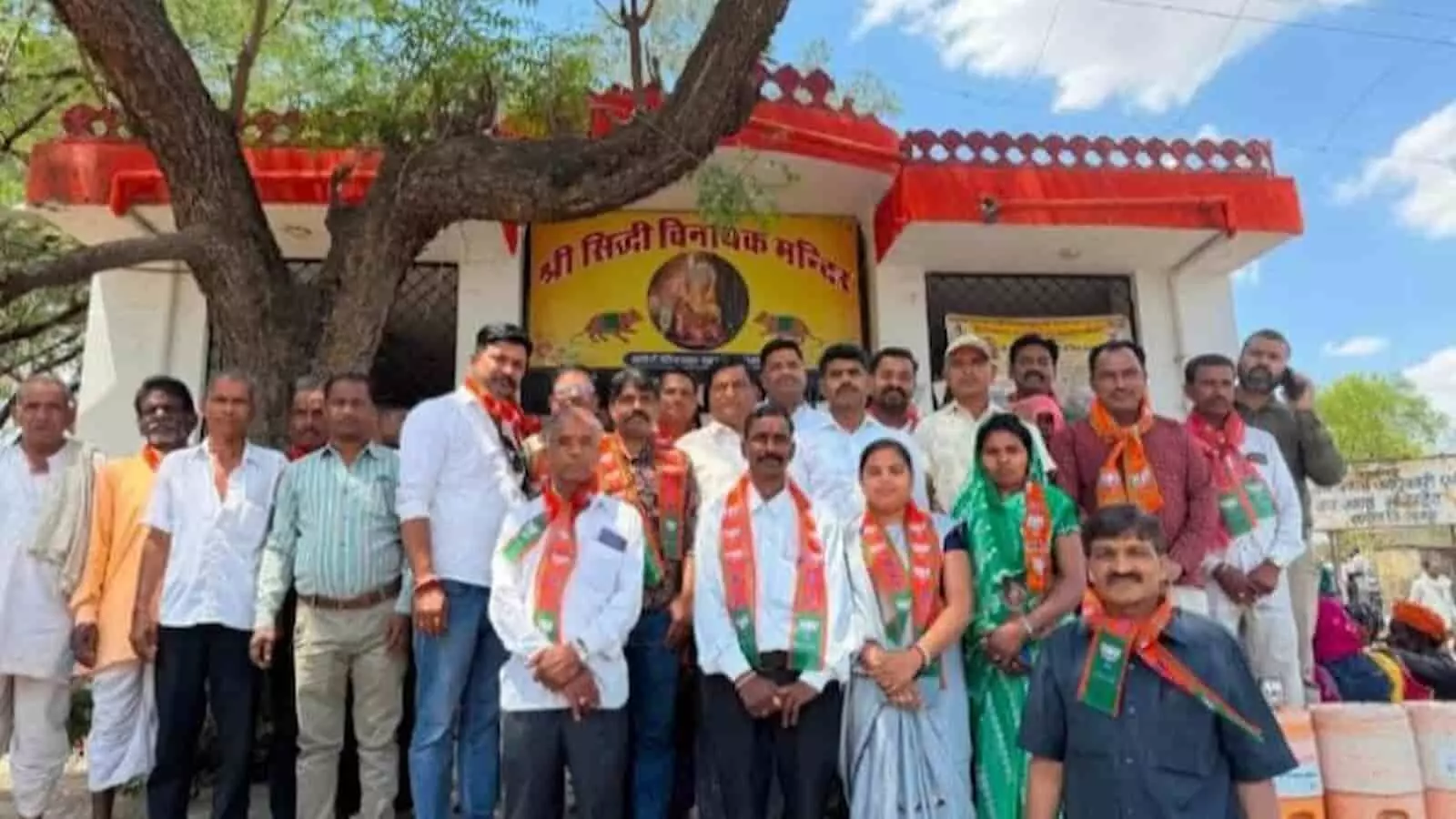 झाडोल में भाजपा का स्थापना दिवस मनाया, कार्यकर्ताओं ने लिया अंत्योदय का संकल्प झाडोल में भाजपा का स्थापना दिवस मनाया, कार्यकर्ताओं ने लिया अंत्योदय का संकल्प