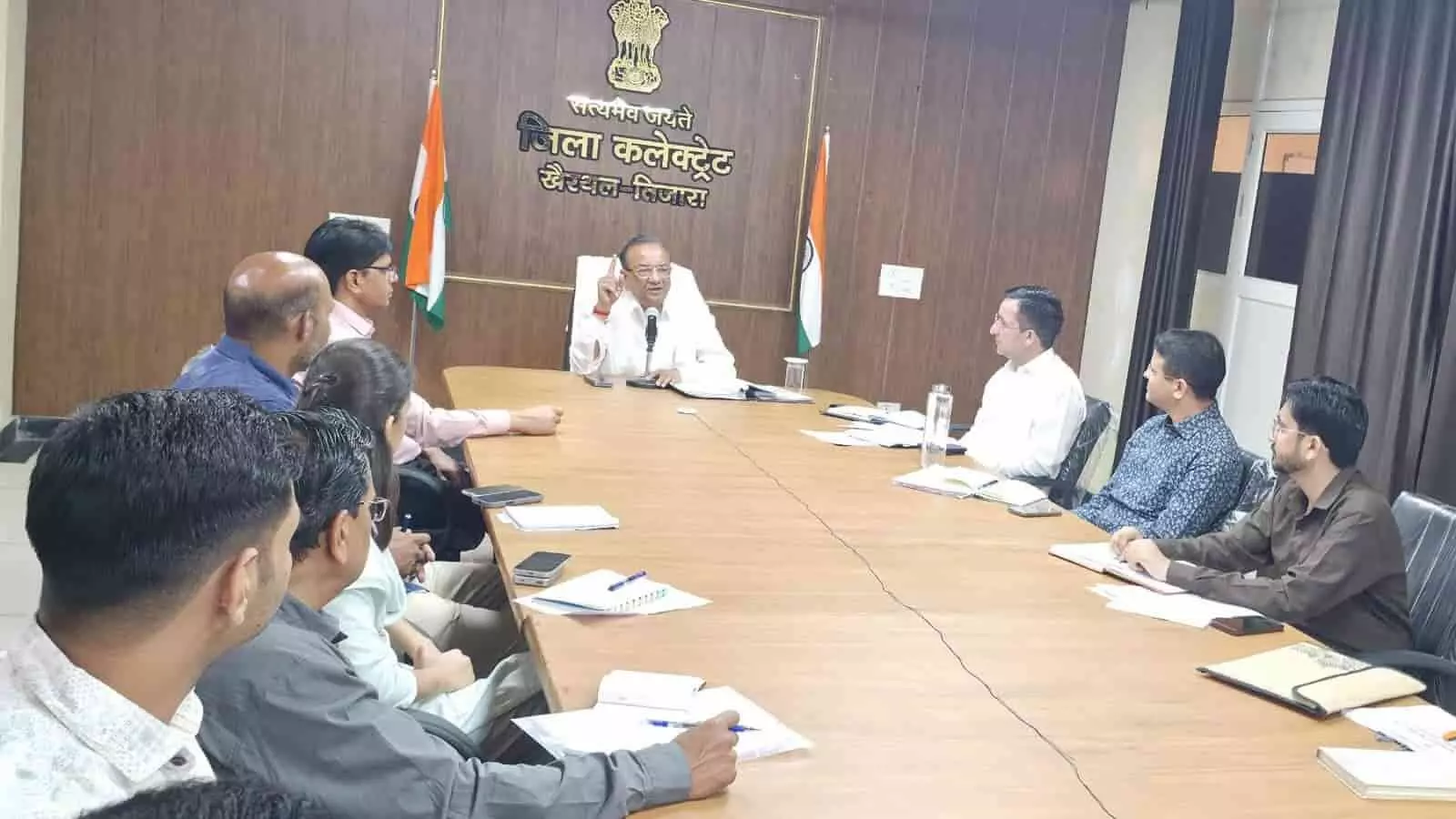 स्वच्छ भारत मिशन: खैरथल-तिजारा में के.के. गुप्ता ने ली समीक्षा बैठक स्वच्छ भारत मिशन: खैरथल-तिजारा में के.के. गुप्ता ने ली समीक्षा बैठक