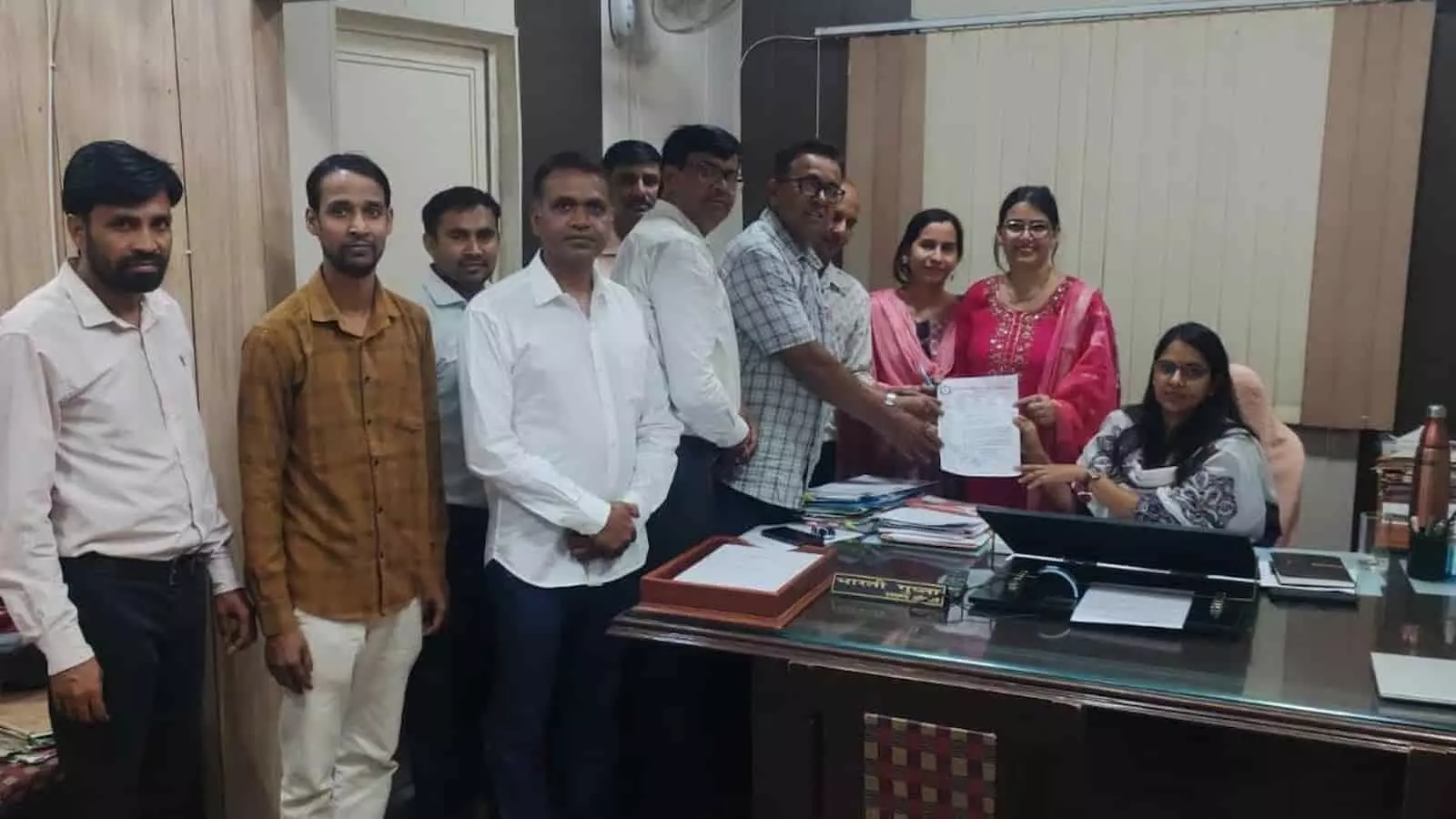 राजस्थान शिक्षक संघ एकीकृत का प्रदर्शन, अवकाश कटौती पर सौंपा ज्ञापन राजस्थान शिक्षक संघ एकीकृत का प्रदर्शन, अवकाश कटौती पर सौंपा ज्ञापन