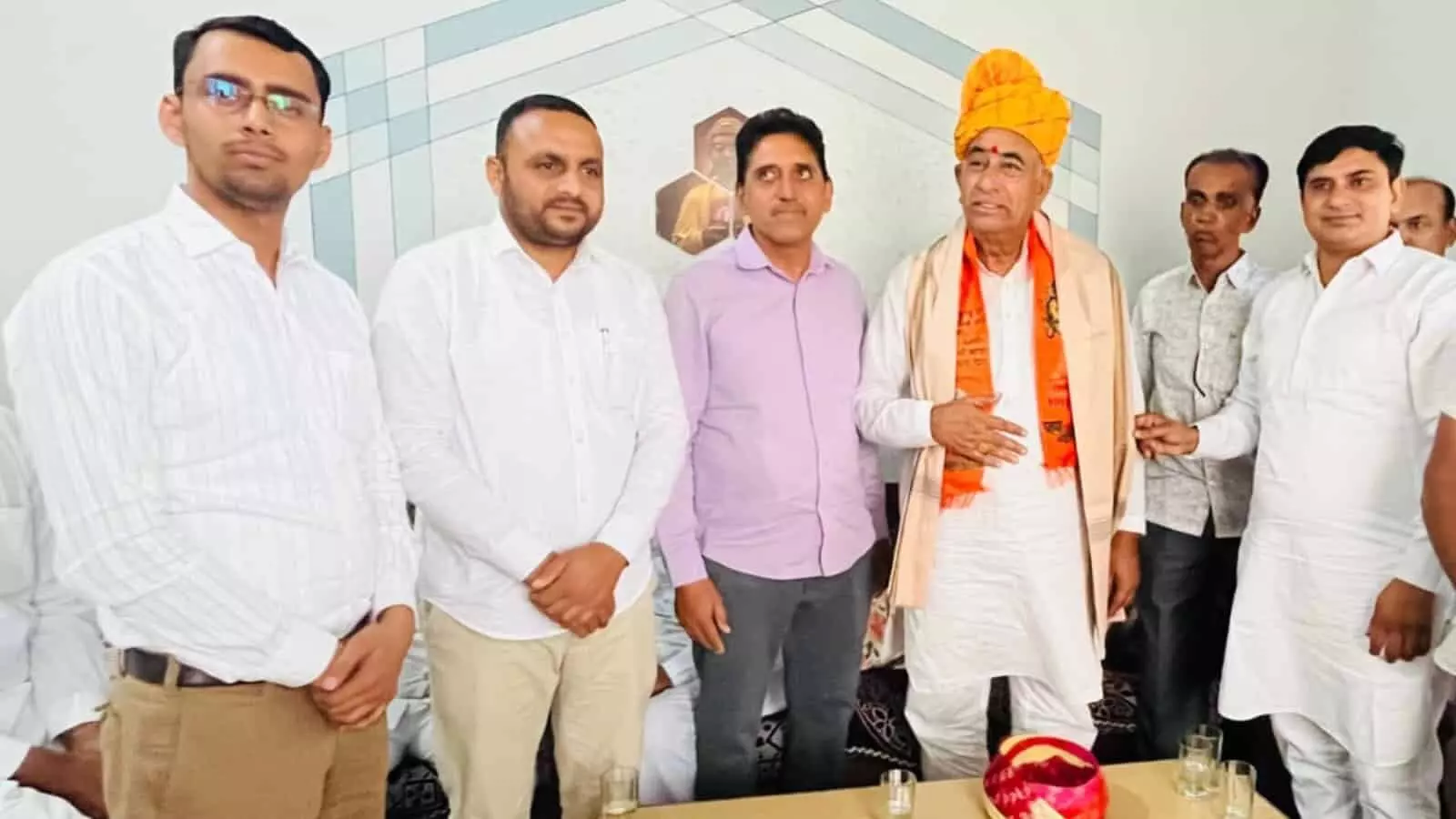 नोहर में रामगोपाल सुथार का स्वागत, कौशल विकास बोर्ड अध्यक्ष ने कामगारों को दिया भरोसा नोहर में रामगोपाल सुथार का स्वागत, कौशल विकास बोर्ड अध्यक्ष ने कामगारों को दिया भरोसा