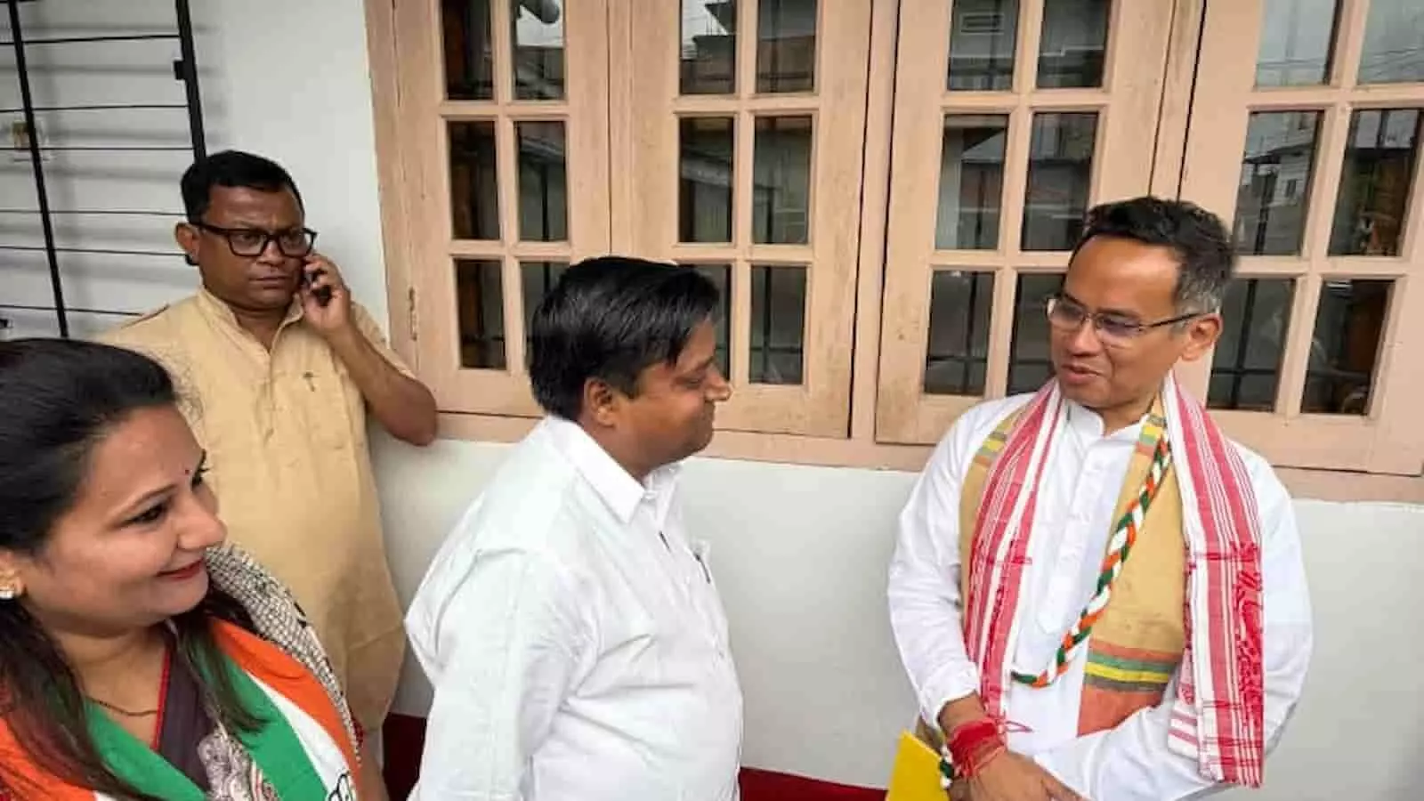 असम चुनाव: जोराहट में गौरव गोगोई के लिए नोहर विधायक अमित चाचाण ने संभाली कमान असम चुनाव: जोराहट में गौरव गोगोई के लिए नोहर विधायक अमित चाचाण ने संभाली कमान