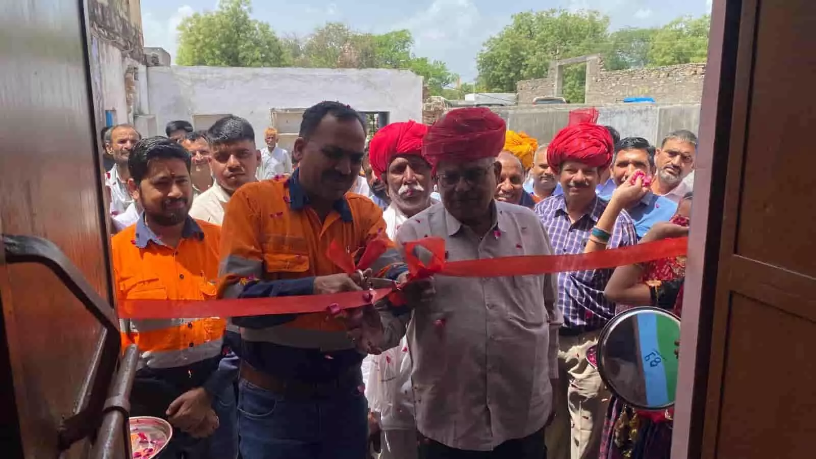 हिंदुस्तान जिंक ने राजकीय विद्यालय आनंदीपुरा में दो नए कक्षा कक्षों का किया उद्घाटन हिंदुस्तान जिंक ने राजकीय विद्यालय आनंदीपुरा में दो नए कक्षा कक्षों का किया उद्घाटन