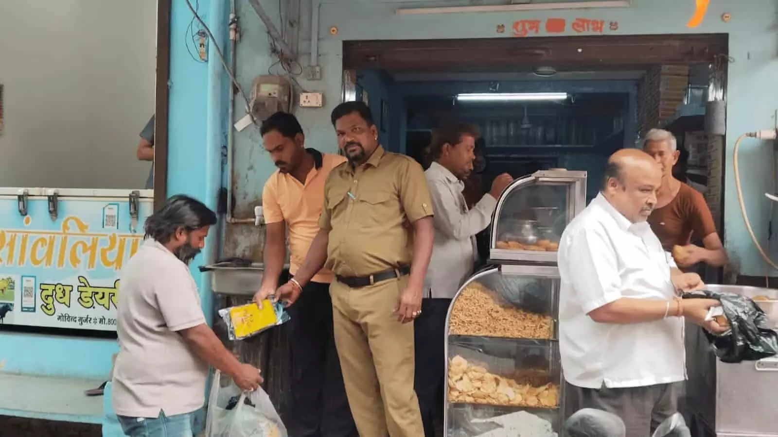 छोटीसादड़ी: नगरपालिका की कार्रवाई में 8 किलो प्रतिबंधित पॉलिथीन जब्त