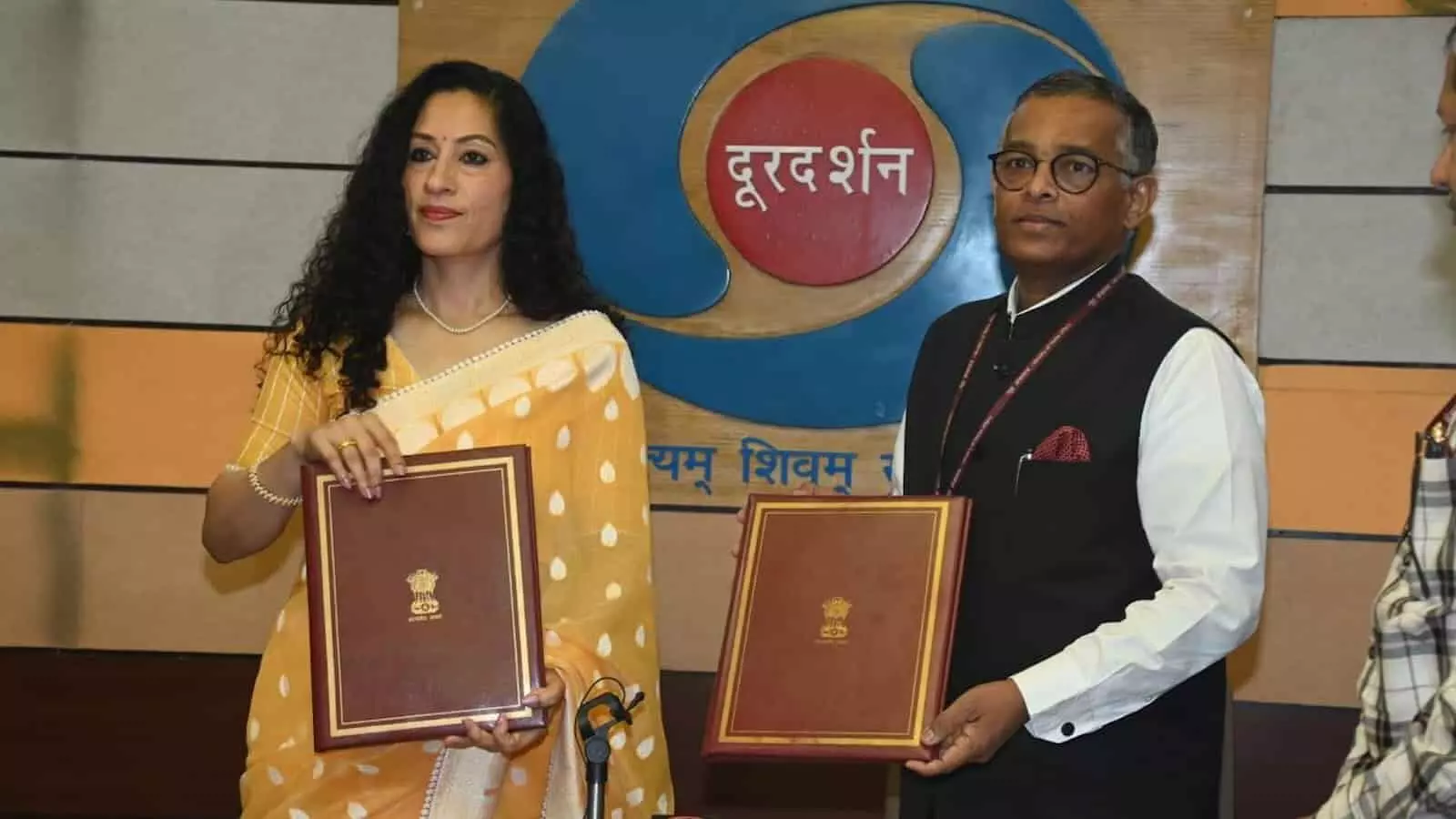 दूरदर्शन और ICCR के बीच समझौता, वैश्विक स्तर पर होगा भारतीय संस्कृति का प्रसार दूरदर्शन और ICCR के बीच समझौता, वैश्विक स्तर पर होगा भारतीय संस्कृति का प्रसार