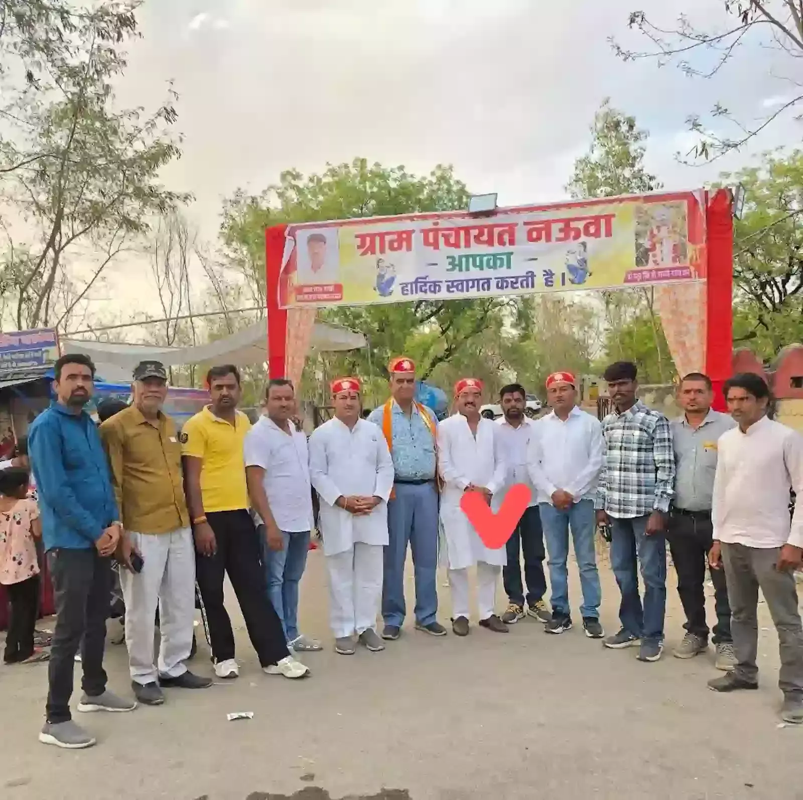 मावली प्रधान नरेंद्र कुमार जैन का सलूंबर विधानसभा प्रभारी बनने पर कार्यकर्ताओं द्वारा स्वागत किया जाना।