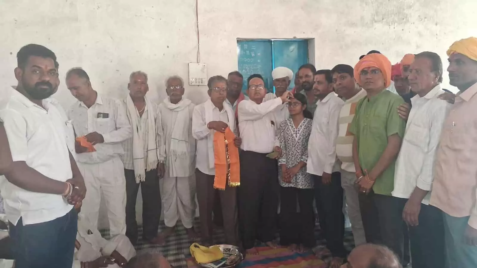 लसाडिया: मेवाड़ वेद समाज ने टॉपर भावना वेद को किया सम्मानित लसाडिया: मेवाड़ वेद समाज ने टॉपर भावना वेद को किया सम्मानित