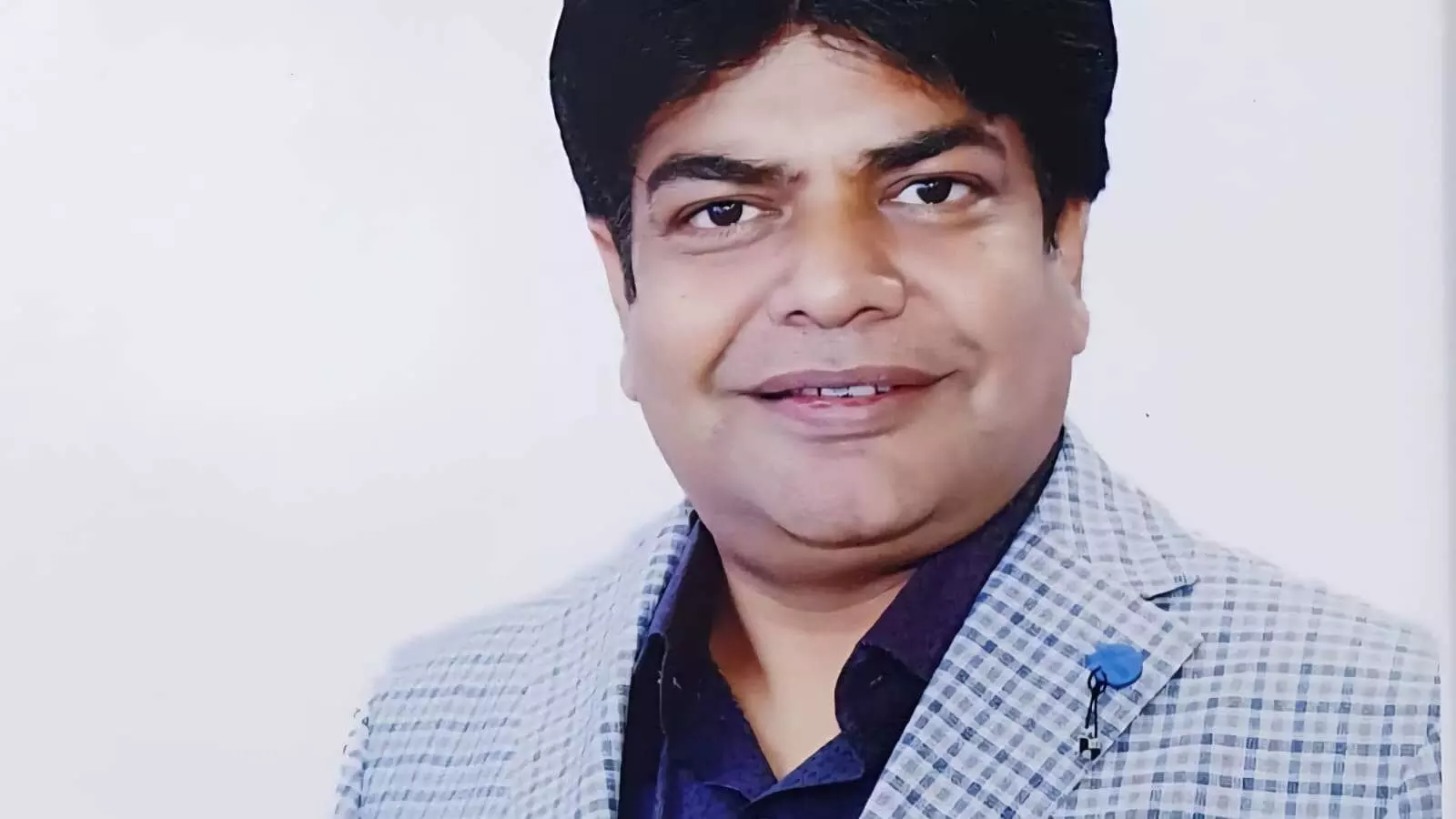अस्पताल में एक डॉक्टर मरीज का ब्लड प्रेशर चेक करते हुए स्वास्थ्य जांच का चित्रण। यह चित्र एआई द्वारा केवल सांकेतिक उद्देश्यों के लिए बनाया गया है। Image generated by AI for illustrative purposes. अस्पताल में एक डॉक्टर मरीज का ब्लड प्रेशर चेक करते हुए स्वास्थ्य जांच का चित्रण। यह चित्र एआई द्वारा केवल सांकेतिक उद्देश्यों के लिए बनाया गया है। Image generated by AI for illustrative purposes.