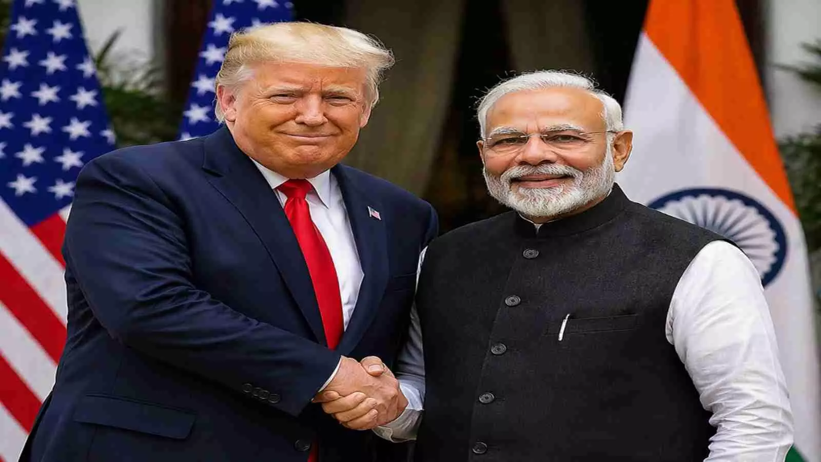 प्रधानमंत्री नरेंद्र मोदी और राष्ट्रपति डोनाल्ड ट्रंप दिल्ली में औपचारिक मुलाकात के दौरान हाथ मिलाते हुए प्रधानमंत्री नरेंद्र मोदी और राष्ट्रपति डोनाल्ड ट्रंप दिल्ली में औपचारिक मुलाकात के दौरान हाथ मिलाते हुए