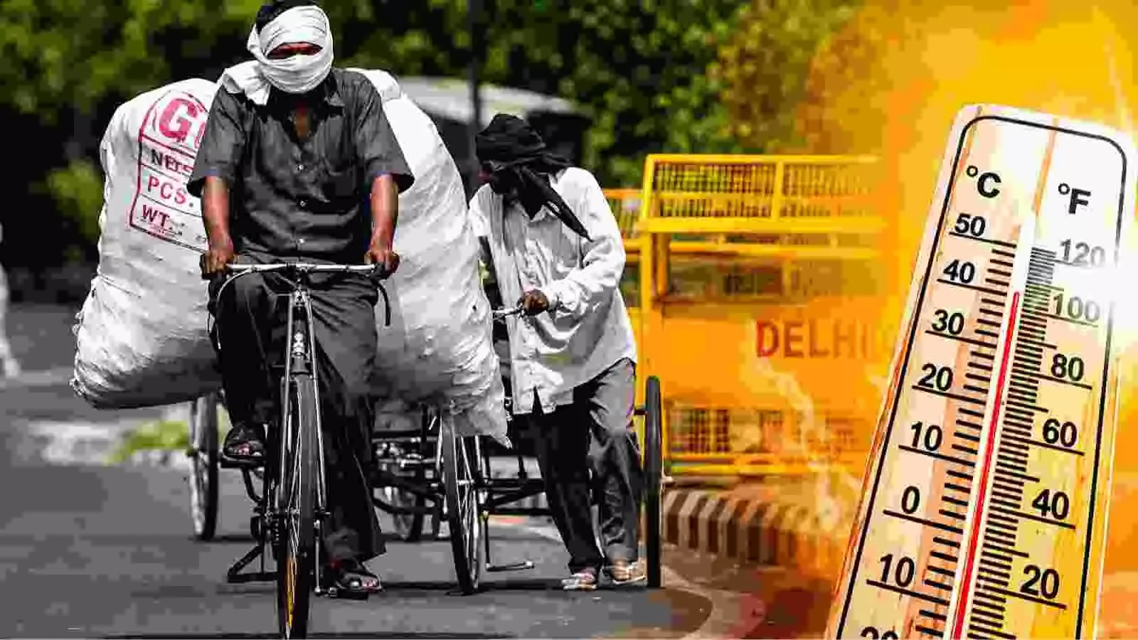 दिल्ली की सड़क पर मुंह ढककर साइकिल चलाता व्यक्ति और तापमान दर्शाता थर्मामीटर दिल्ली की सड़क पर मुंह ढककर साइकिल चलाता व्यक्ति और तापमान दर्शाता थर्मामीटर