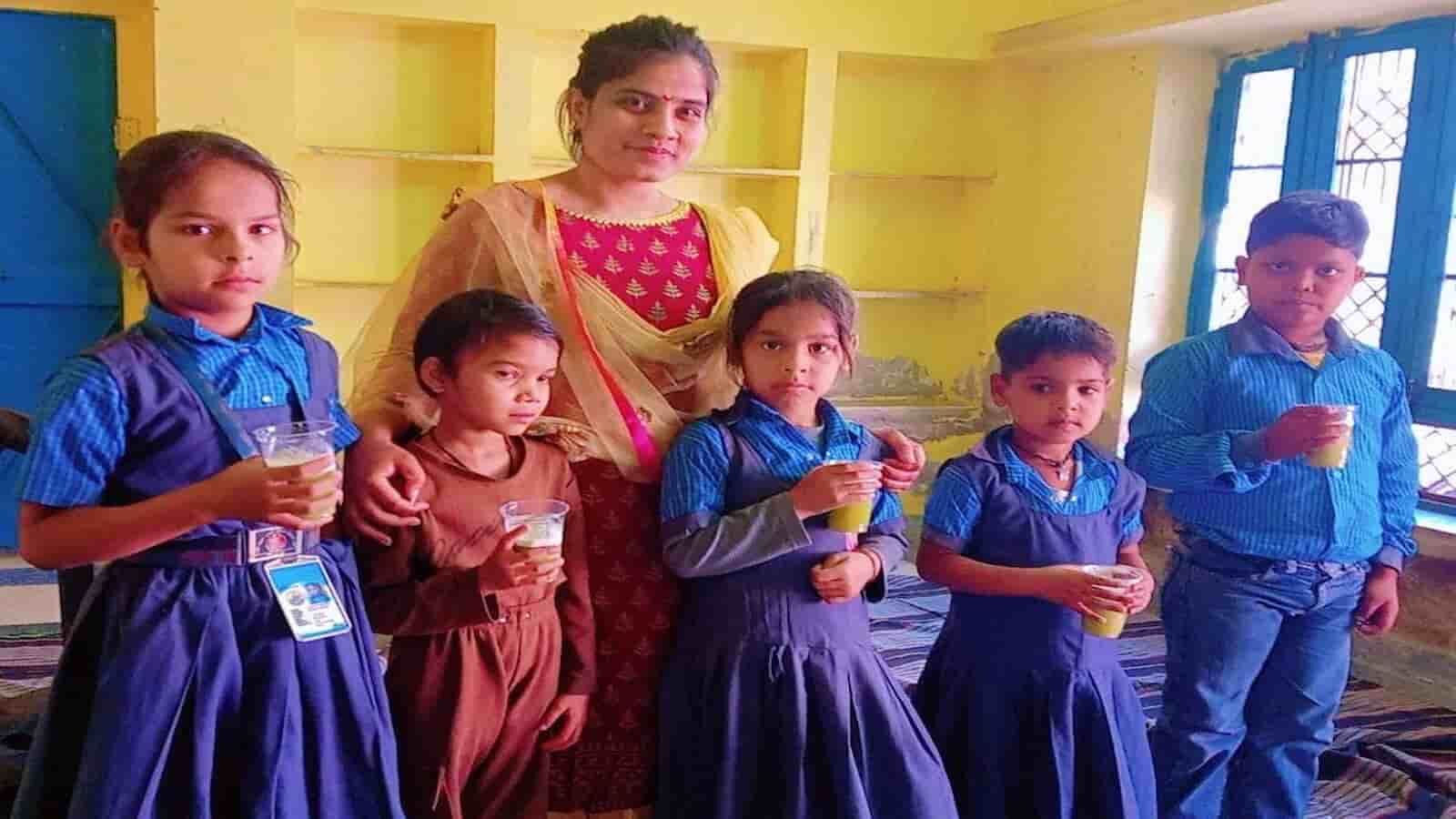 बामनवास: ऋषभ पखवाड़े का समापन, विद्यार्थियों को इक्षु रस का वितरण ...