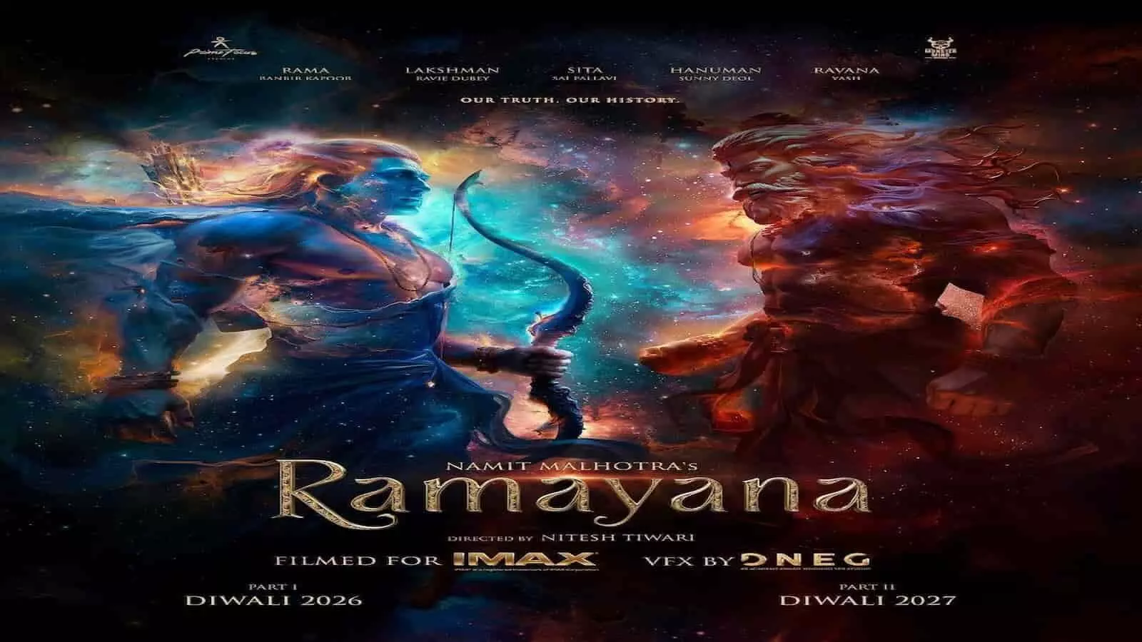 रामायण फिल्म के पोस्टर में धनुष पकड़े भगवान राम और सामने क्रोधित रावण युद्ध की मुद्रा में दिख रहे हैं।