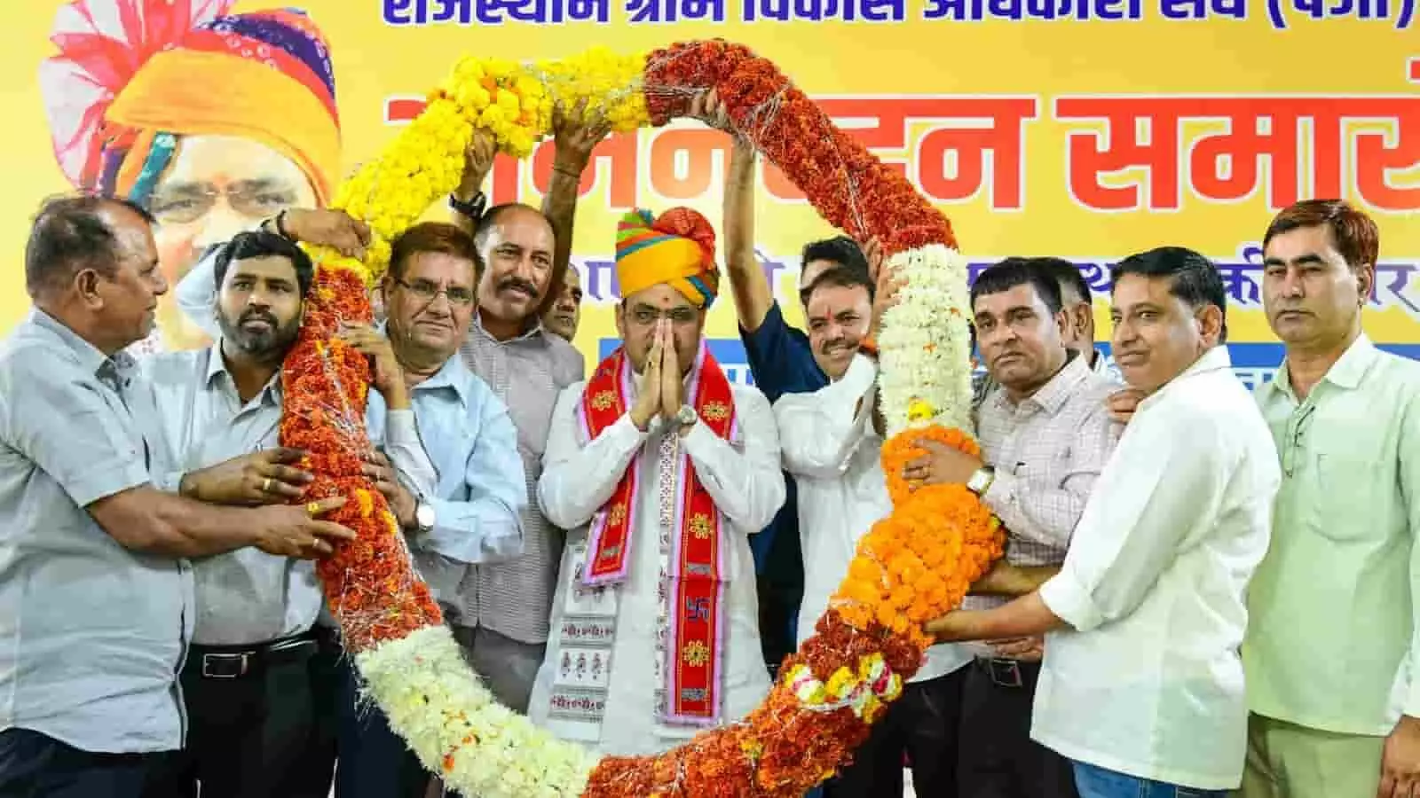 मुख्यमंत्री आवास पर राजस्थान ग्राम विकास अधिकारी संघ के कार्यक्रम में मुख्यमंत्री भजनलाल शर्मा का अभिनंदन मुख्यमंत्री आवास पर राजस्थान ग्राम विकास अधिकारी संघ के कार्यक्रम में मुख्यमंत्री भजनलाल शर्मा का अभिनंदन