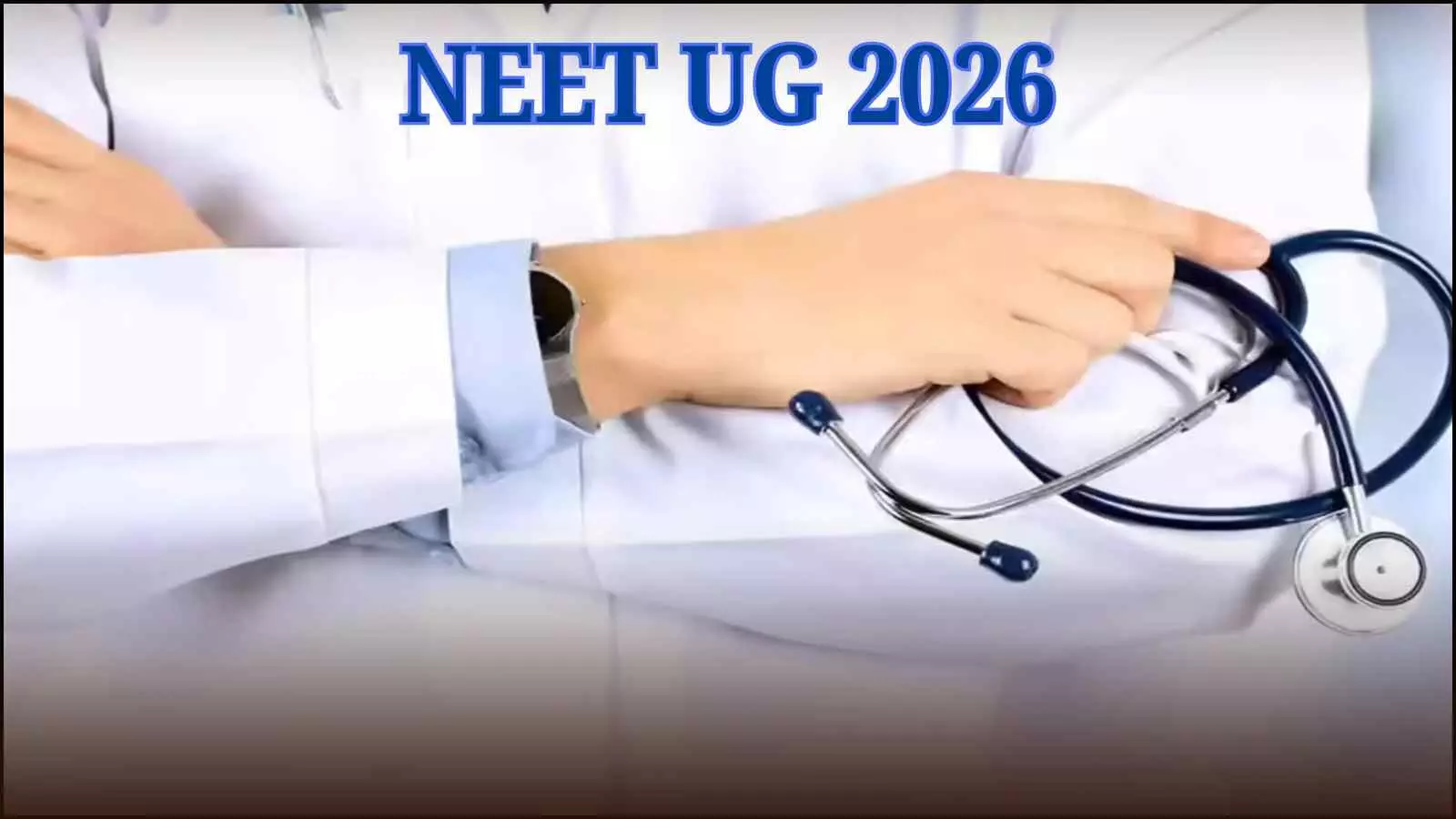 मेडिकल लैब कोट और स्टेथोस्कोप पहने हुए एक डॉक्टर नीट यूजी 2026 परीक्षा के संदर्भ में। मेडिकल लैब कोट और स्टेथोस्कोप पहने हुए एक डॉक्टर नीट यूजी 2026 परीक्षा के संदर्भ में।