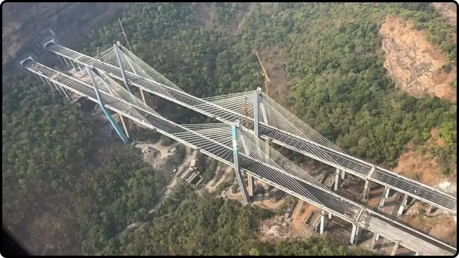 महाराष्ट्र दिवस पर खुला मुंबई–पुणे ‘मिसिंग लिंक’ ; जानें कैसे बोर्गाट घाट के खतरों से मिलेगी मुक्ति