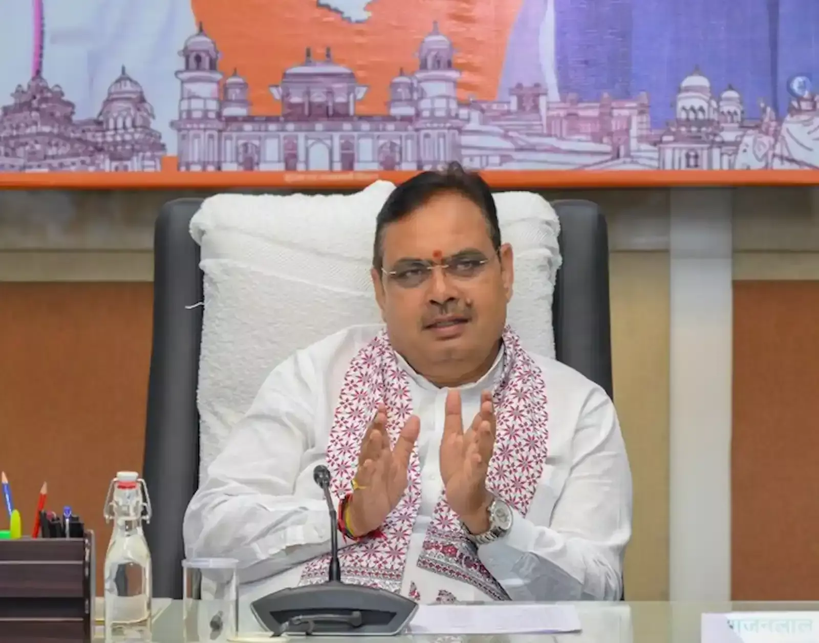 मुख्यमंत्री भजनलाल शर्मा जयपुर में ईंधन बचत और एग्रीटेक मीट स्थगित करने की घोषणा करते हुए