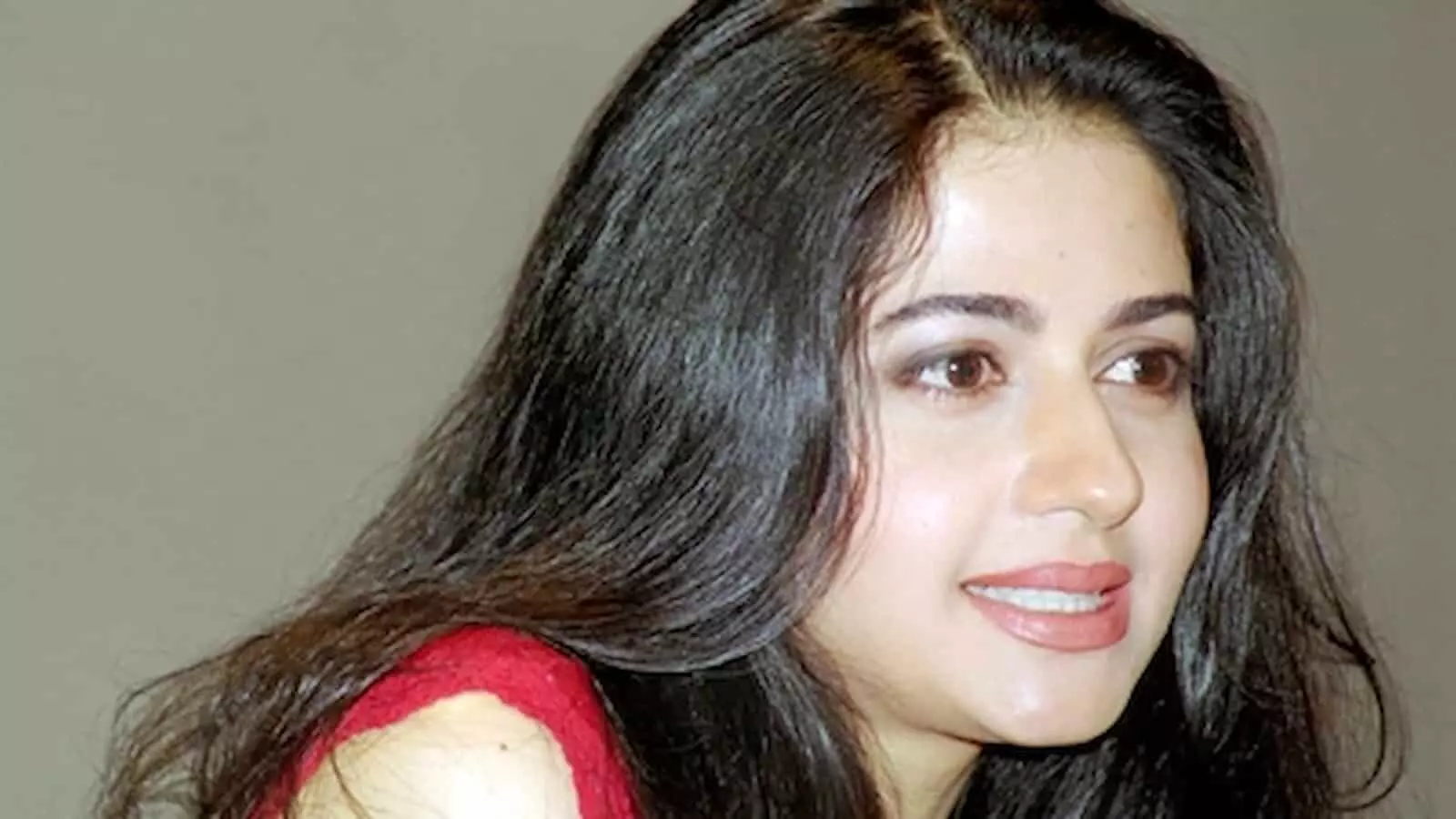 अभिनेत्री प्रिया गिल जिन्होंने 1996 में तेरे मेरे सपने फिल्म से शुरुआत की थी। अभिनेत्री प्रिया गिल जिन्होंने 1996 में तेरे मेरे सपने फिल्म से शुरुआत की थी।