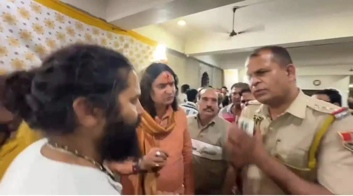 जयपुर में महंत श्रीरामशरण दास के निधन पर स्वामी बालमुकुन्दाचार्य ने शोक व्यक्त किया। जयपुर में महंत श्रीरामशरण दास के निधन पर स्वामी बालमुकुन्दाचार्य ने शोक व्यक्त किया।