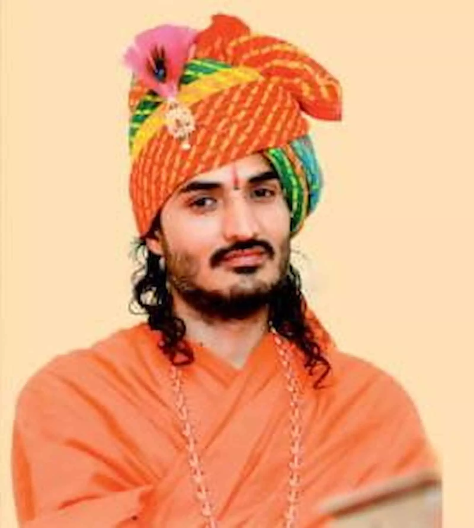 पारंपरिक वेशभूषा और पगड़ी पहने संत कृपा राम जी महाराज भीलवाड़ा में श्रीमद्भागवत कथा के संदर्भ में बैठे हुए हैं। पारंपरिक वेशभूषा और पगड़ी पहने संत कृपा राम जी महाराज भीलवाड़ा में श्रीमद्भागवत कथा के संदर्भ में बैठे हुए हैं।