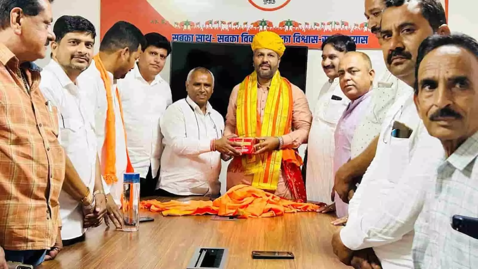 चित्तौड़गढ़ जौहर स्मृति संस्थान चुनाव परिणाम: नारायण सिंह बड़ोली अध्यक्ष निर्वाचित चित्तौड़गढ़ जौहर स्मृति संस्थान चुनाव परिणाम: नारायण सिंह बड़ोली अध्यक्ष निर्वाचित
