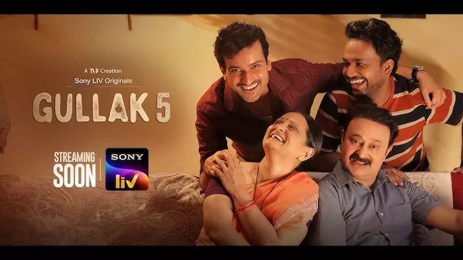 गुल्लक सीजन 5 के पोस्टर में मिश्रा परिवार के मुख्य कलाकार सोनी लिव पर नजर आ रहे हैं। गुल्लक सीजन 5 के पोस्टर में मिश्रा परिवार के मुख्य कलाकार सोनी लिव पर नजर आ रहे हैं।