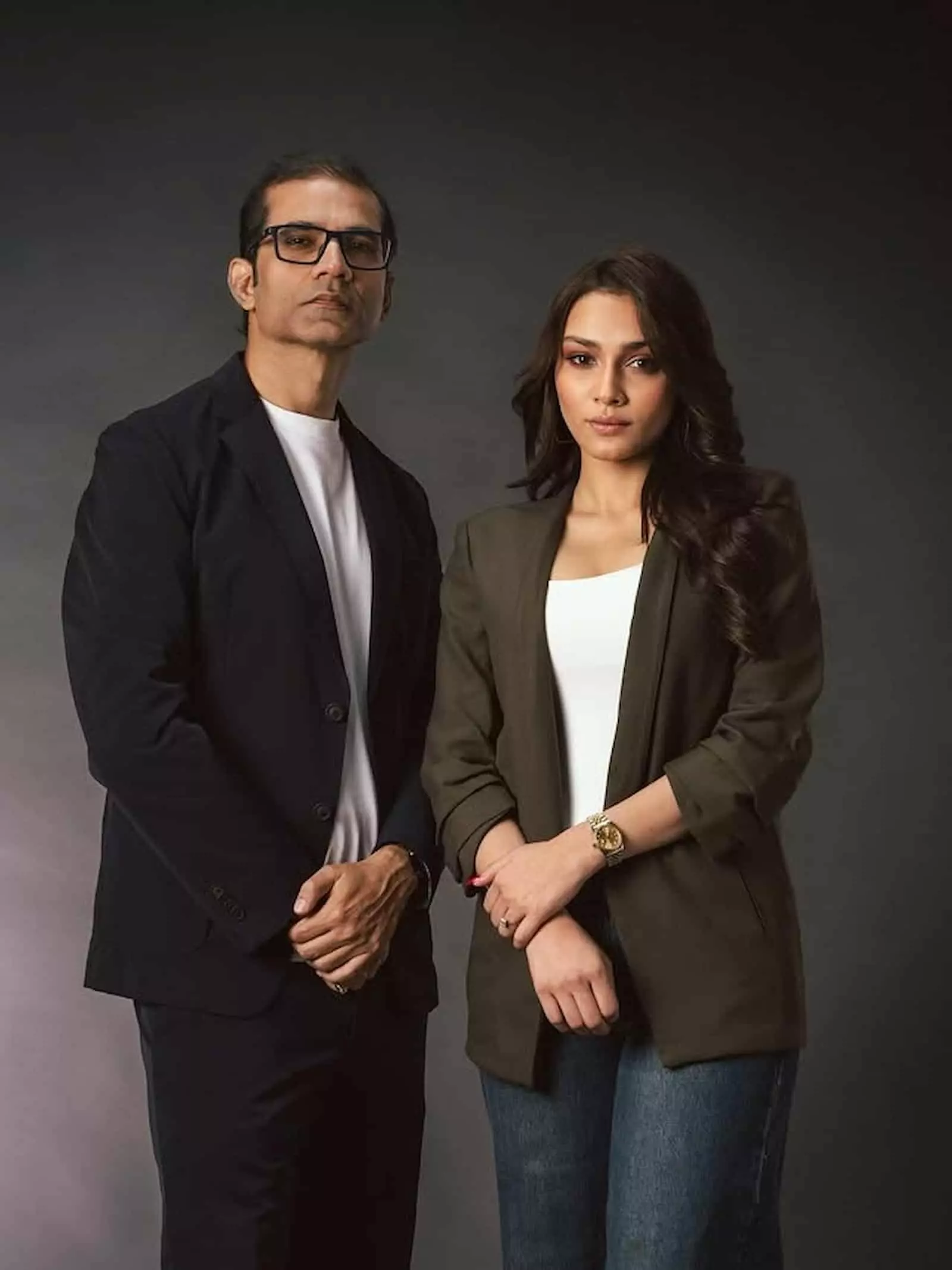 अरुणाभ कुमार और अभिनेत्री अल्फिया जाफरी टीवीएफ की आगामी सीरीज के लिए साथ नजर आए।