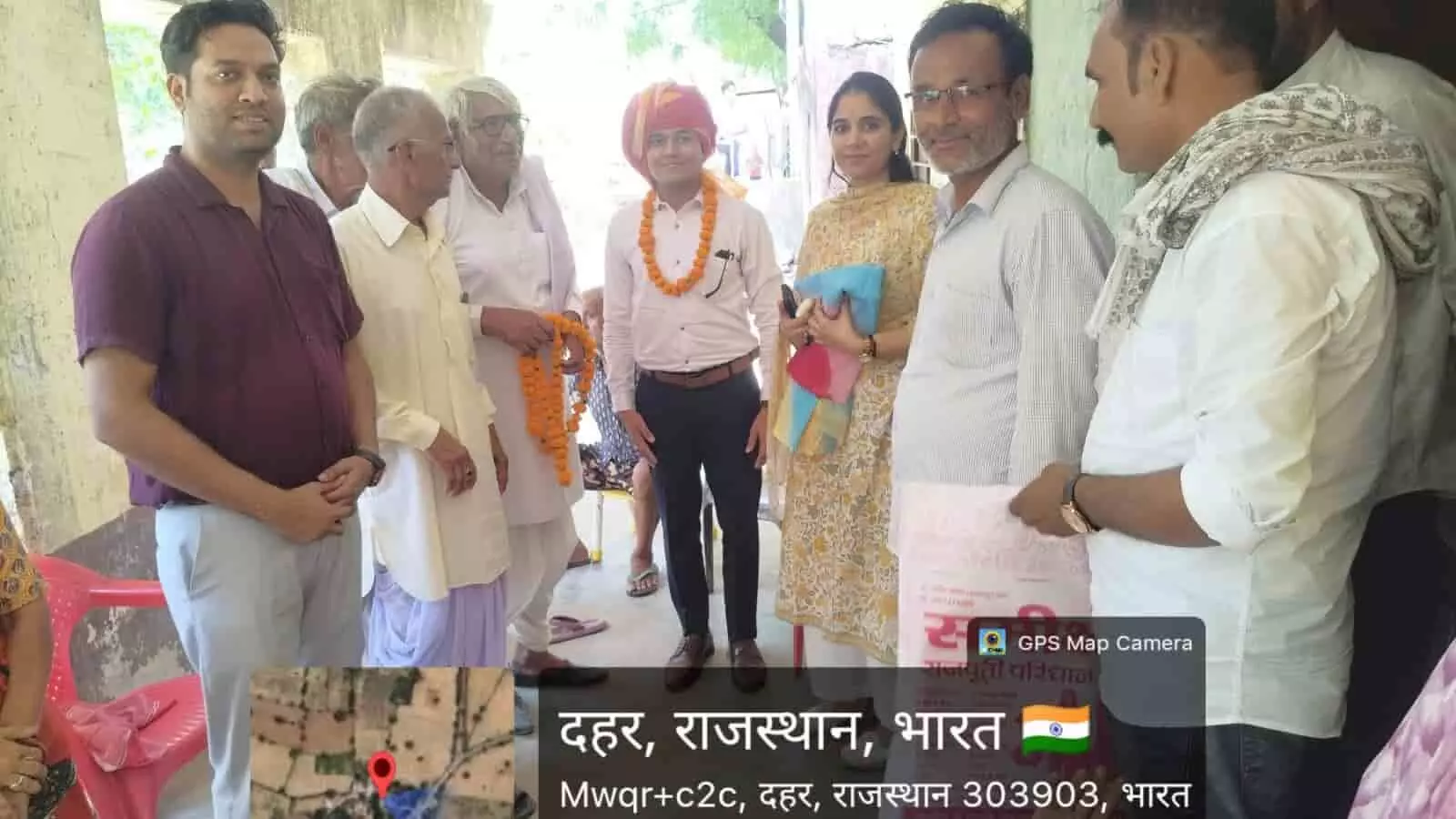 गोटन गांव के स्नेह मिलन समारोह में उपस्थित ग्रामीण और परिवार के सदस्य। गोटन गांव के स्नेह मिलन समारोह में उपस्थित ग्रामीण और परिवार के सदस्य।