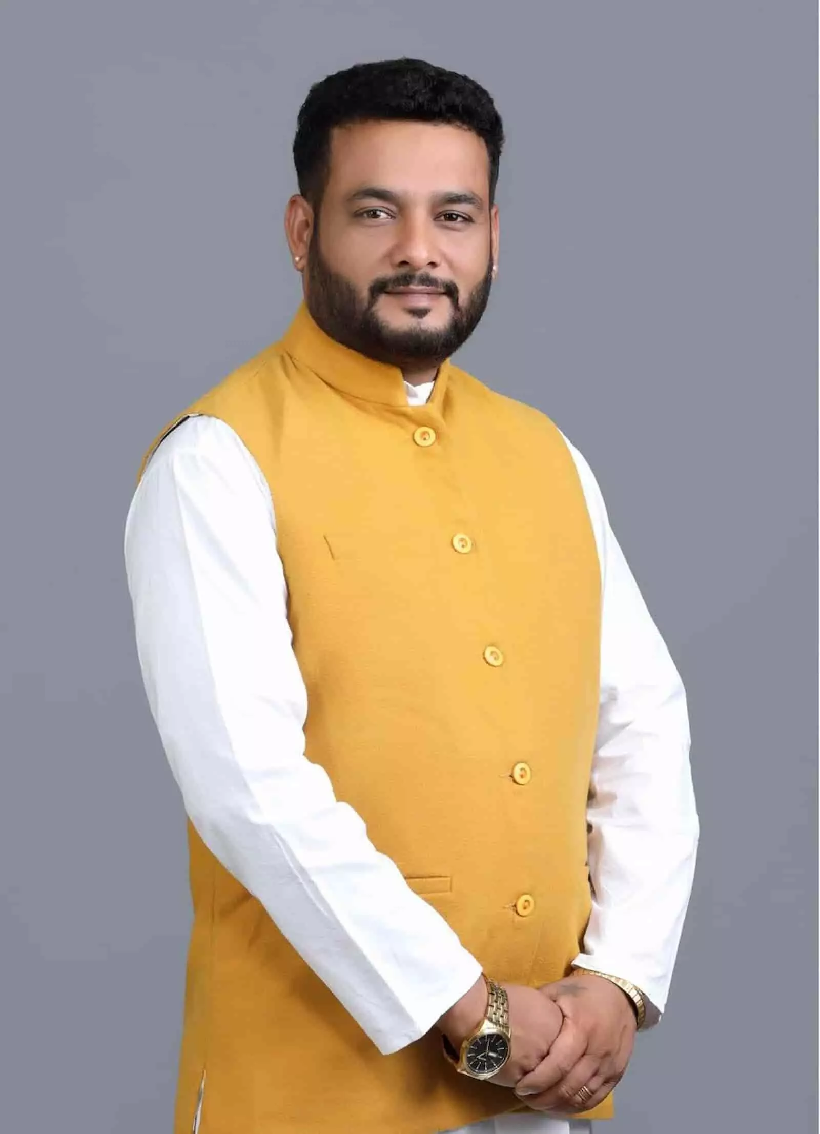 नरेश शर्मा उदयपुर में जेपी अस्पताल में चिकित्सकों के साथ हुई मारपीट के मामले में अपनी बात रखते हुए। नरेश शर्मा उदयपुर में जेपी अस्पताल में चिकित्सकों के साथ हुई मारपीट के मामले में अपनी बात रखते हुए।