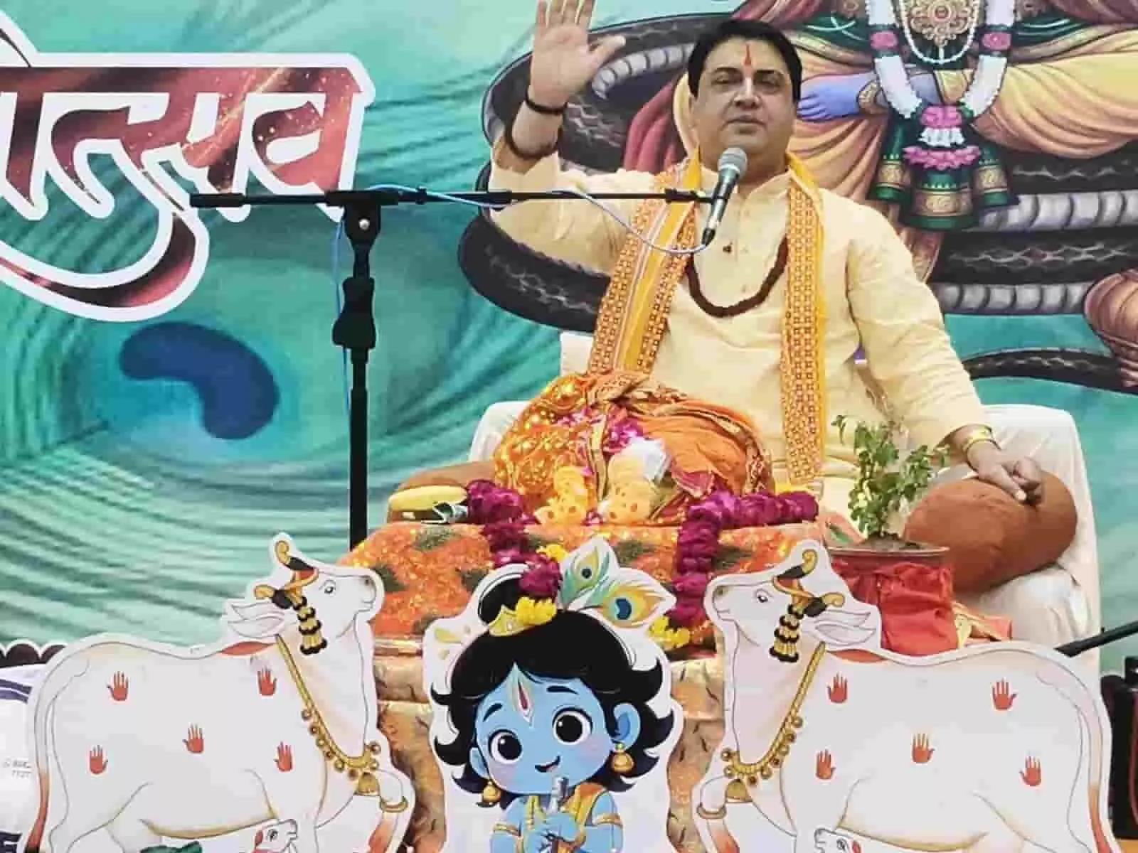 हरि शेवा आश्रम भीलवाड़ा में व्यासपीठ पर बैठकर कथा सुनाते स्वामी अशोकानंद जी महाराज। हरि शेवा आश्रम भीलवाड़ा में व्यासपीठ पर बैठकर कथा सुनाते स्वामी अशोकानंद जी महाराज।