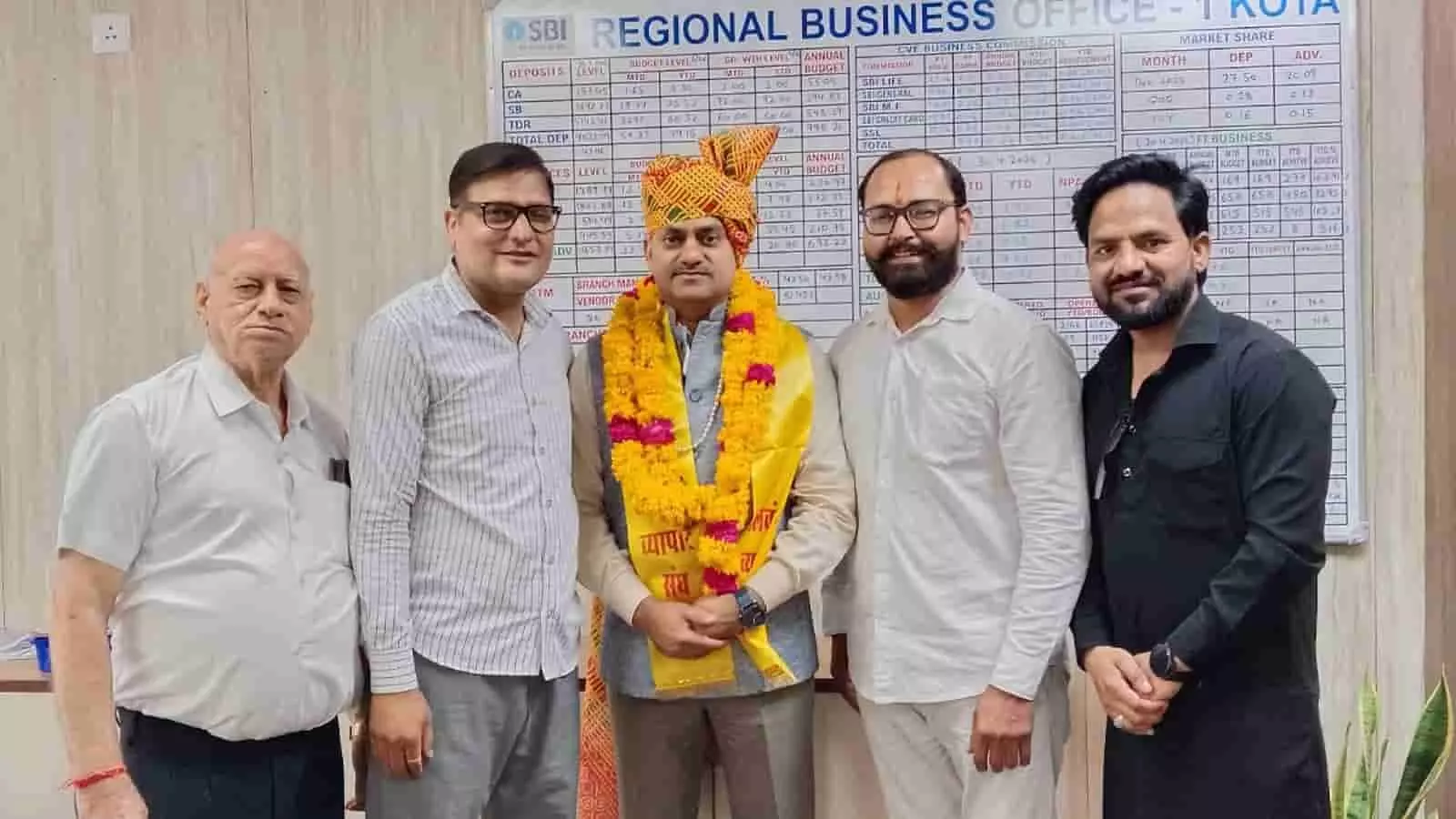 तलवंडी व्यापार संघ ने किया एसबीआई के क्षेत्रीय प्रबंधक मृणाल मीणा का स्वागत