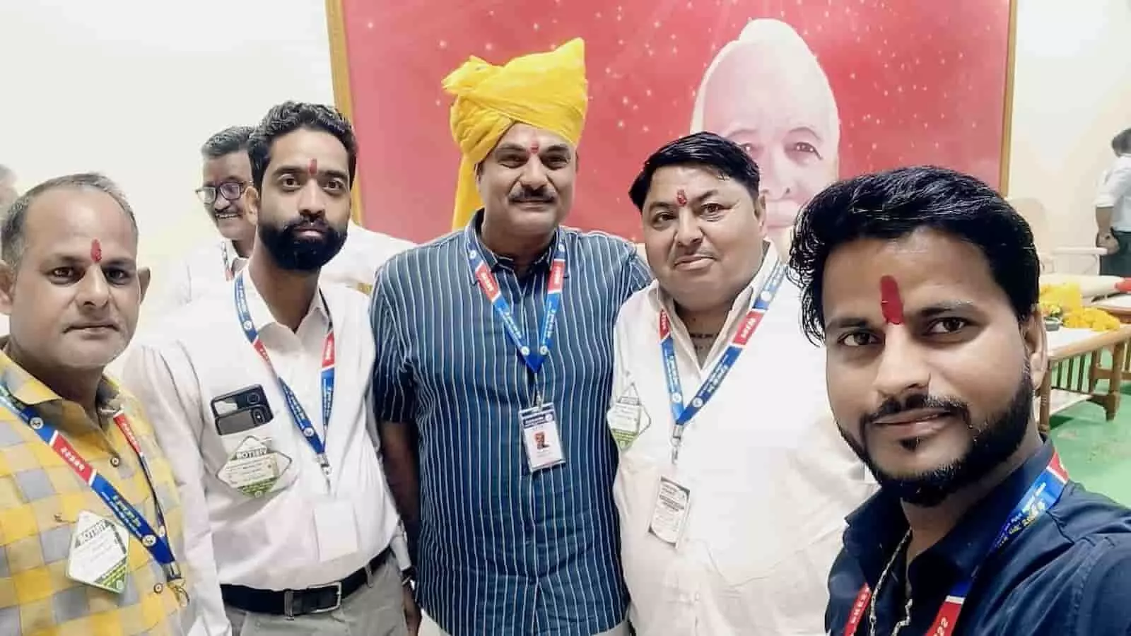 माउंट आबू में आयोजित IFWJ के प्रदेश स्तरीय अधिवेशन में चर्चा करते पत्रकार और संगठन के प्रतिनिधि। माउंट आबू में आयोजित IFWJ के प्रदेश स्तरीय अधिवेशन में चर्चा करते पत्रकार और संगठन के प्रतिनिधि।
