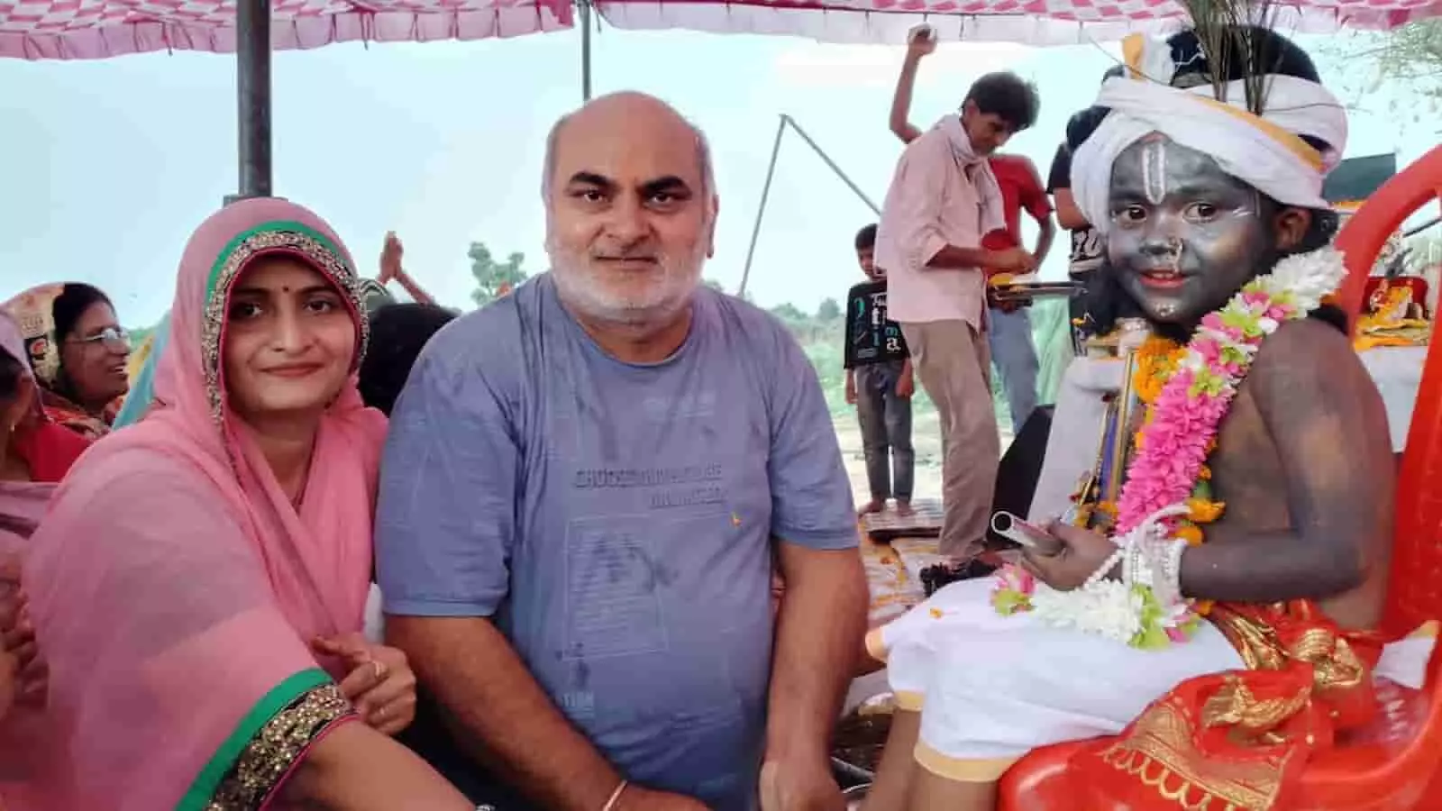 तस्वीर में भुसावर के बंदेश्वर महादेव मंदिर में श्रीमद् भागवत कथा के दौरान श्रीकृष्ण का स्वरूप दिख रहा है। तस्वीर में भुसावर के बंदेश्वर महादेव मंदिर में श्रीमद् भागवत कथा के दौरान श्रीकृष्ण का स्वरूप दिख रहा है।