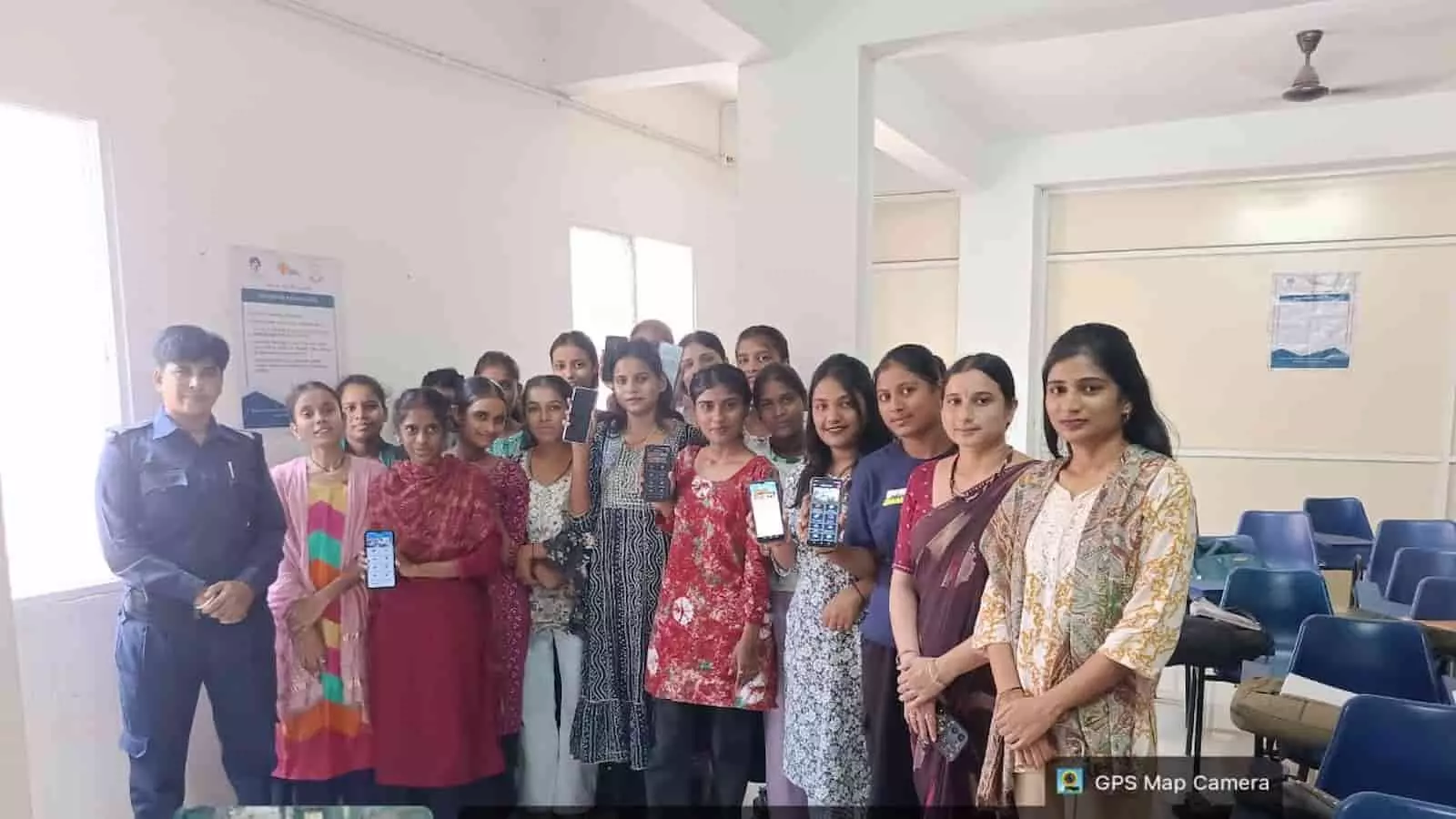 प्रतापगढ़ में महिलाओं को सुरक्षा और कानूनी अधिकारों के प्रति किया जागरूक