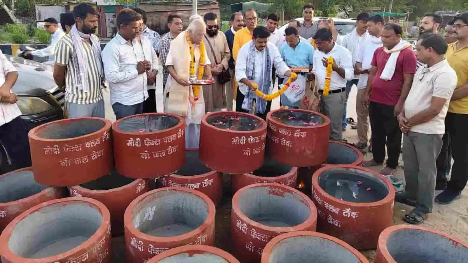 टोंक: मोदी फेन्स क्लब ने गौवंश के लिए समर्पित की 20 नई जल टंकियां