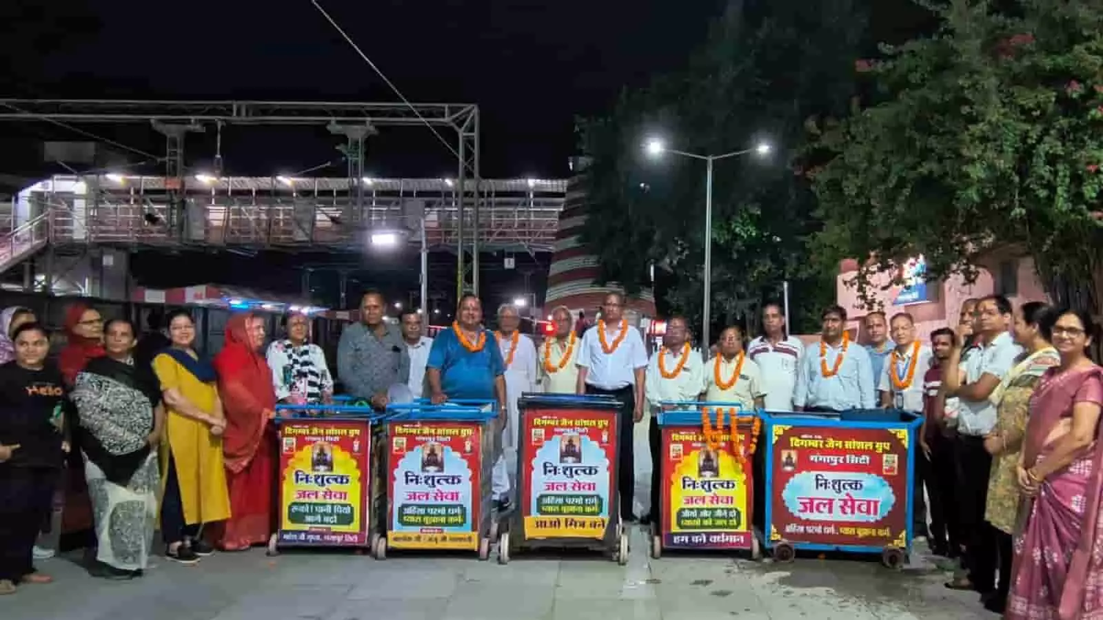 18 वर्षों की जलसेवा से जुड़ा सामाजिक कारवां, रेल यात्रियों को मिला शीतल जल का संबल