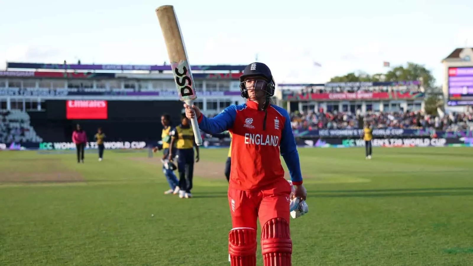 महिला टी20 विश्व कप का धमाकेदार आगाज, इंग्लैंड ने रचा इतिहास महिला टी20 विश्व कप का धमाकेदार आगाज, इंग्लैंड ने रचा इतिहास