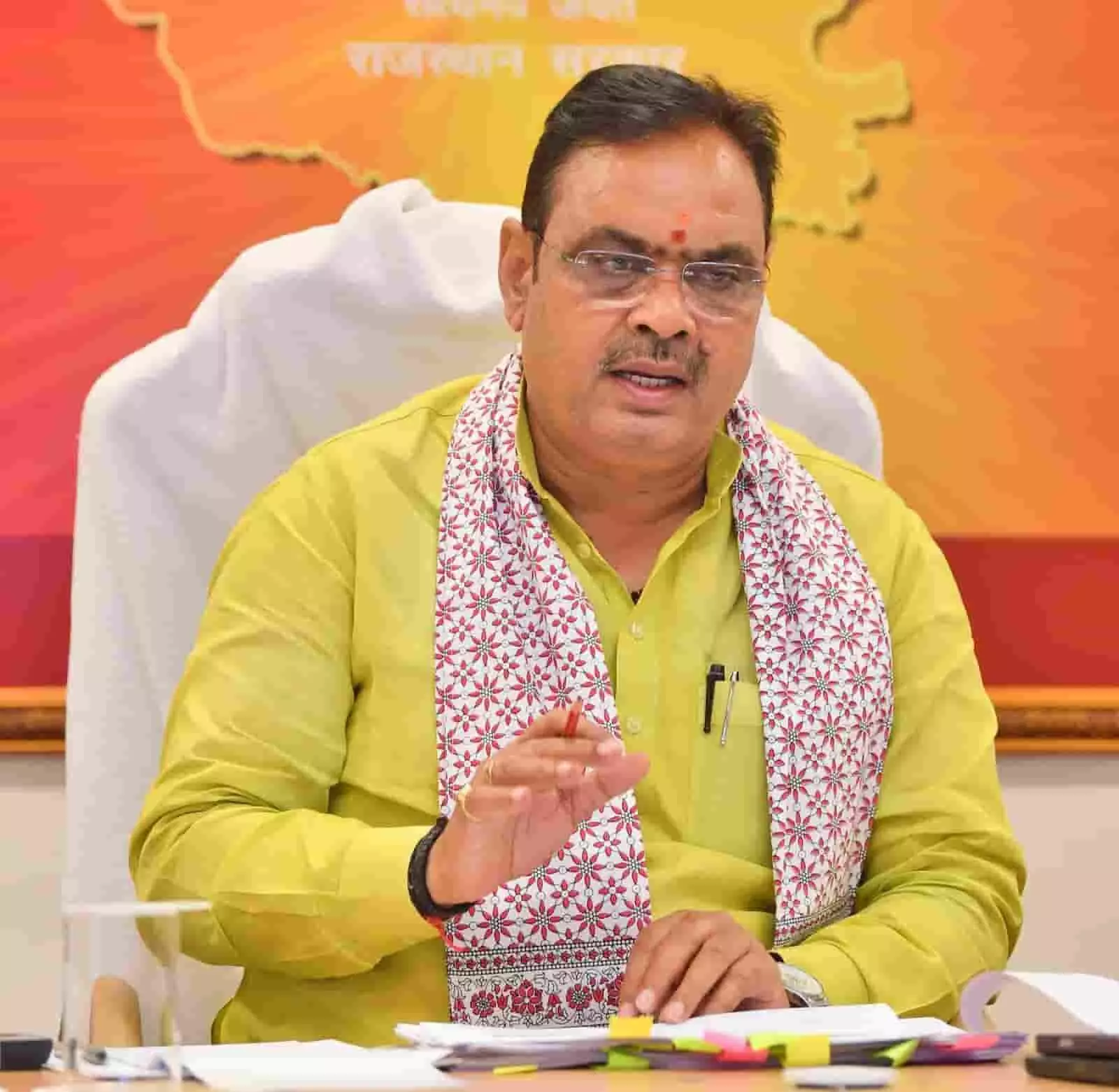तस्वीर में मुख्यमंत्री भजनलाल शर्मा जयपुर के सुनियोजित विकास के लिए बैठक में निर्देश दे रहे हैं। तस्वीर में मुख्यमंत्री भजनलाल शर्मा जयपुर के सुनियोजित विकास के लिए बैठक में निर्देश दे रहे हैं।
