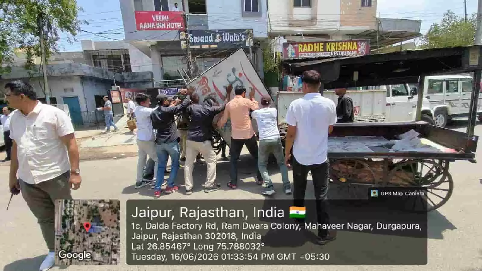 जयपुर नगर निगम की सतर्कता शाखा की बड़ी कार्रवाई: अस्थायी अतिक्रमण हटाकर 2 केंटर सामान जब्त