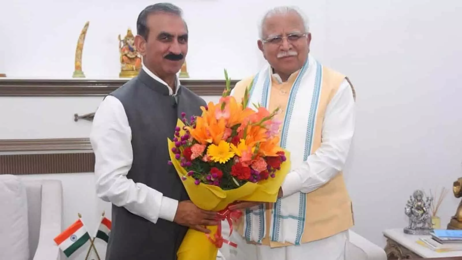 तस्वीर में सीएम सुखविंदर सुक्खू दिल्ली में केंद्रीय मंत्री मनोहर लाल खट्टर से मिलते हुए। तस्वीर में सीएम सुखविंदर सुक्खू दिल्ली में केंद्रीय मंत्री मनोहर लाल खट्टर से मिलते हुए।